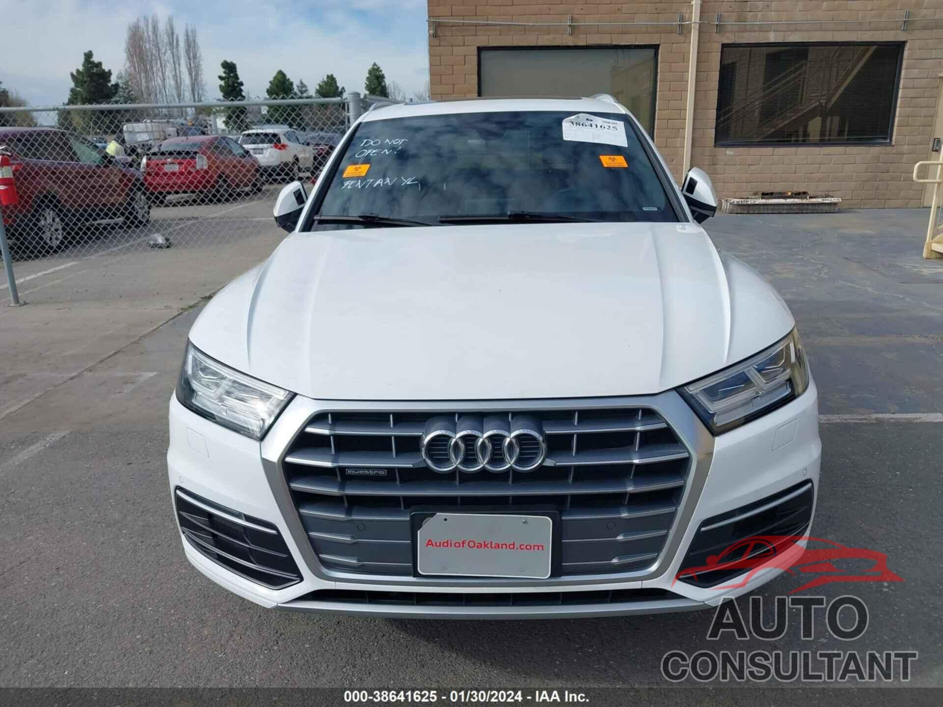 AUDI Q5 2018 - WA1BNAFY1J2227324