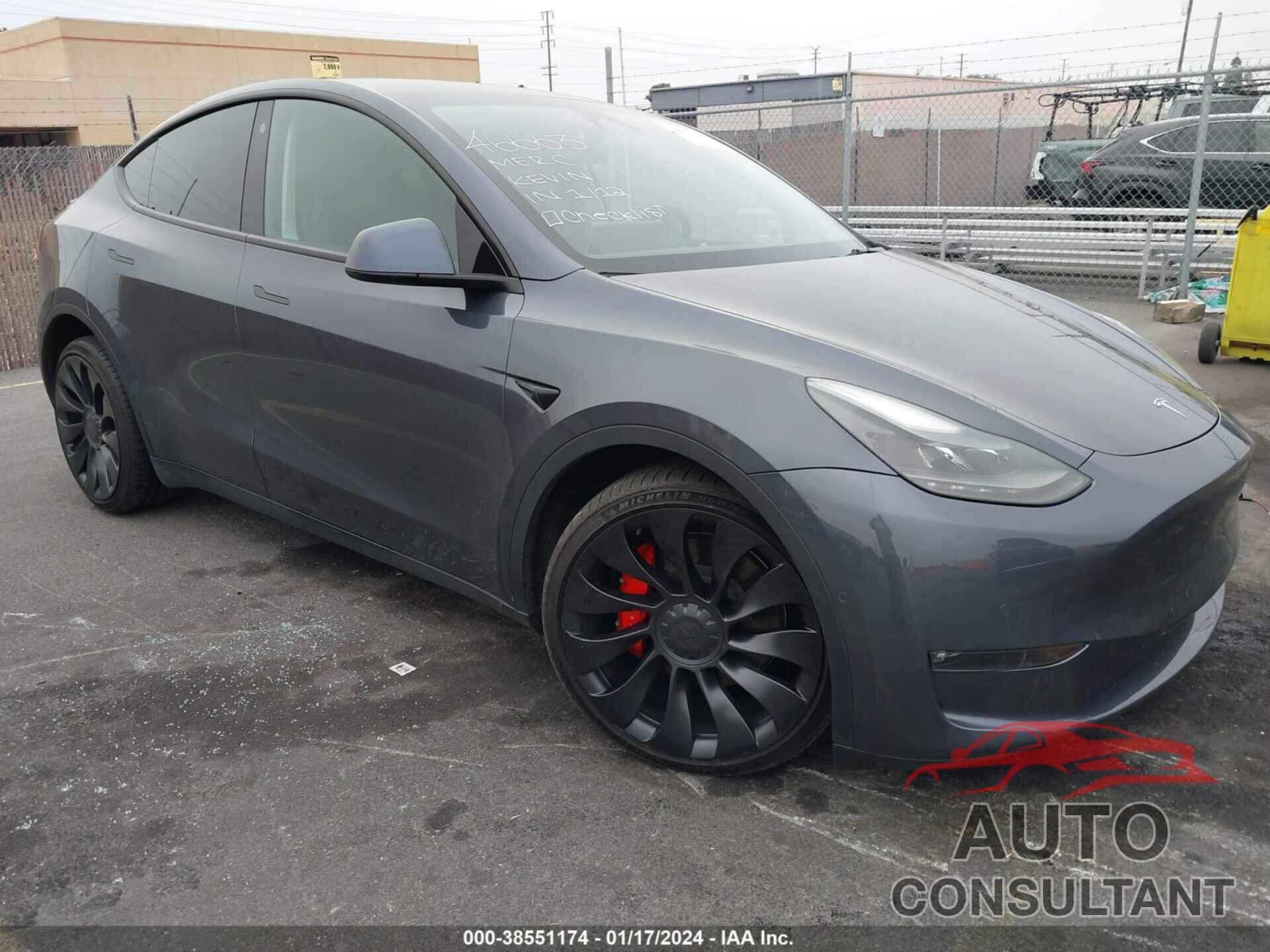 TESLA MODEL Y 2022 - 7SAYGDEF6NF548860