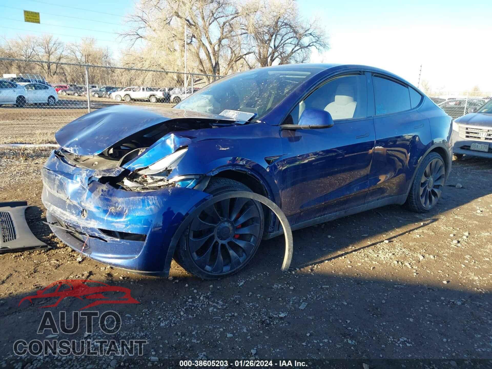 TESLA MODEL Y 2023 - 7SAYGDEF1PF754770