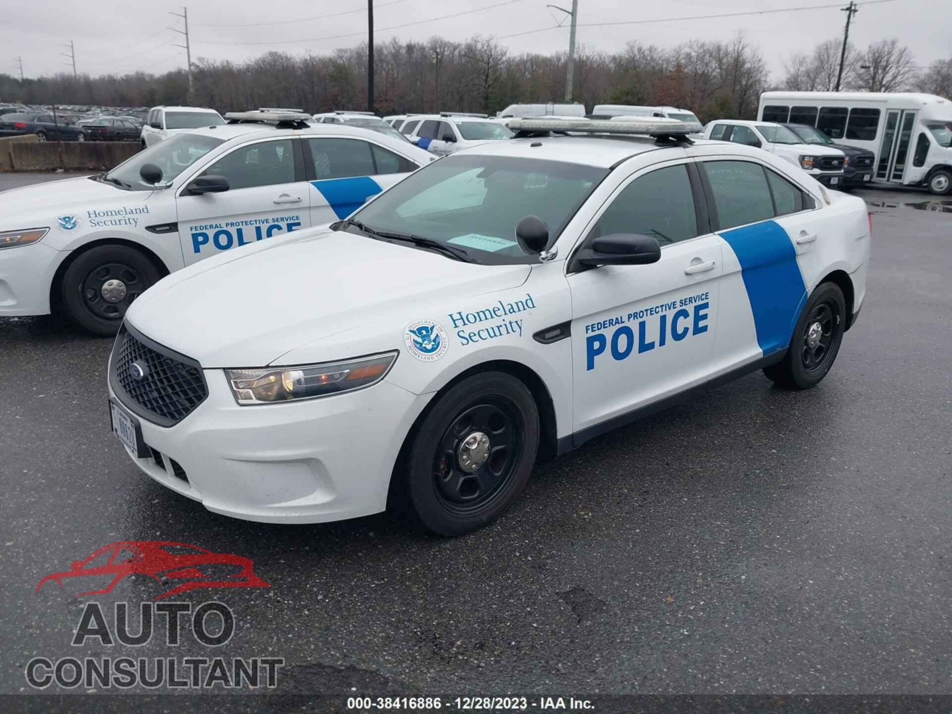 FORD POLICE INTERCEPTOR 2017 - 1FAHP2L88HG109228