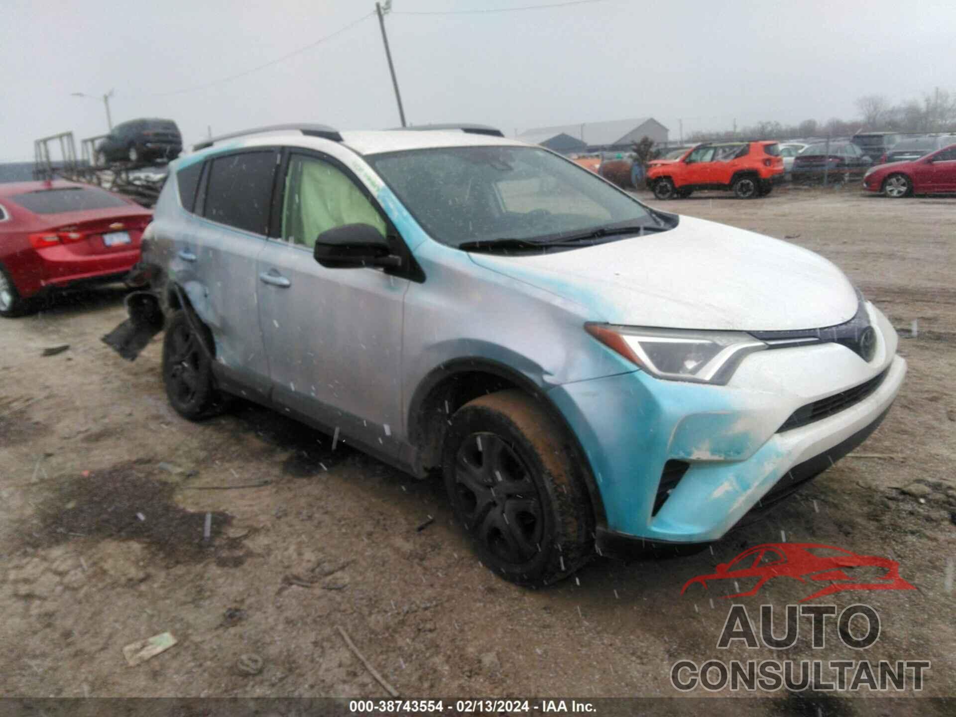 TOYOTA RAV4 2018 - JTMBFREV3JJ212922