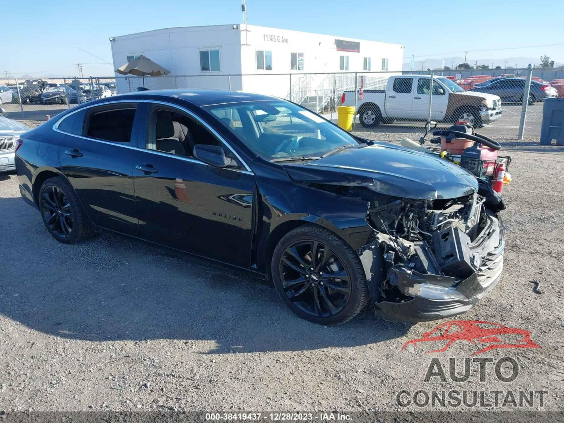 CHEVROLET MALIBU 2019 - 1G1ZD5ST3KF121226
