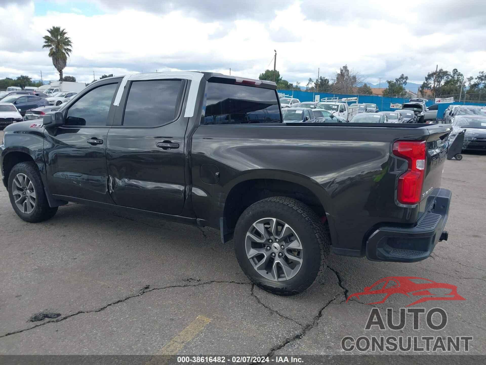 CHEVROLET SILVERADO 2021 - 1GCUYEED6MZ437649