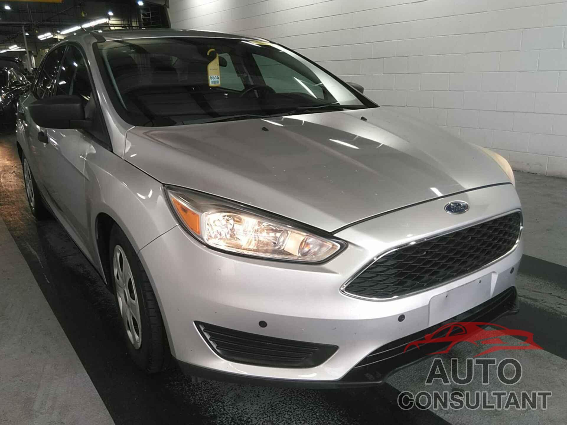 FORD FOCUS 2016 - 1FADP3E24GL311177