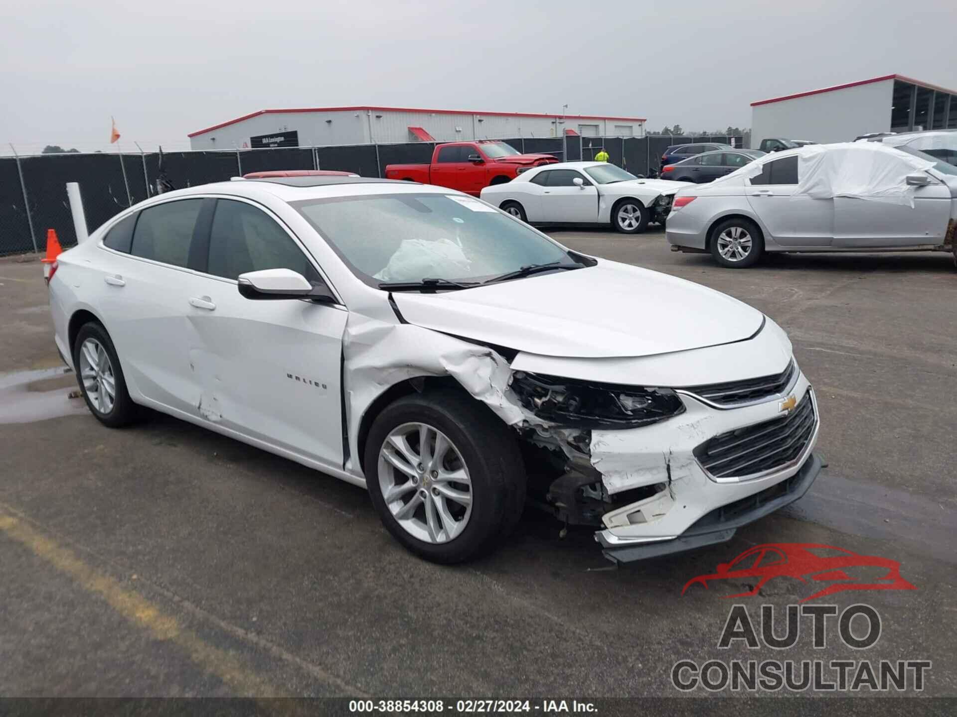 CHEVROLET MALIBU 2018 - 1G1ZD5ST5JF154114