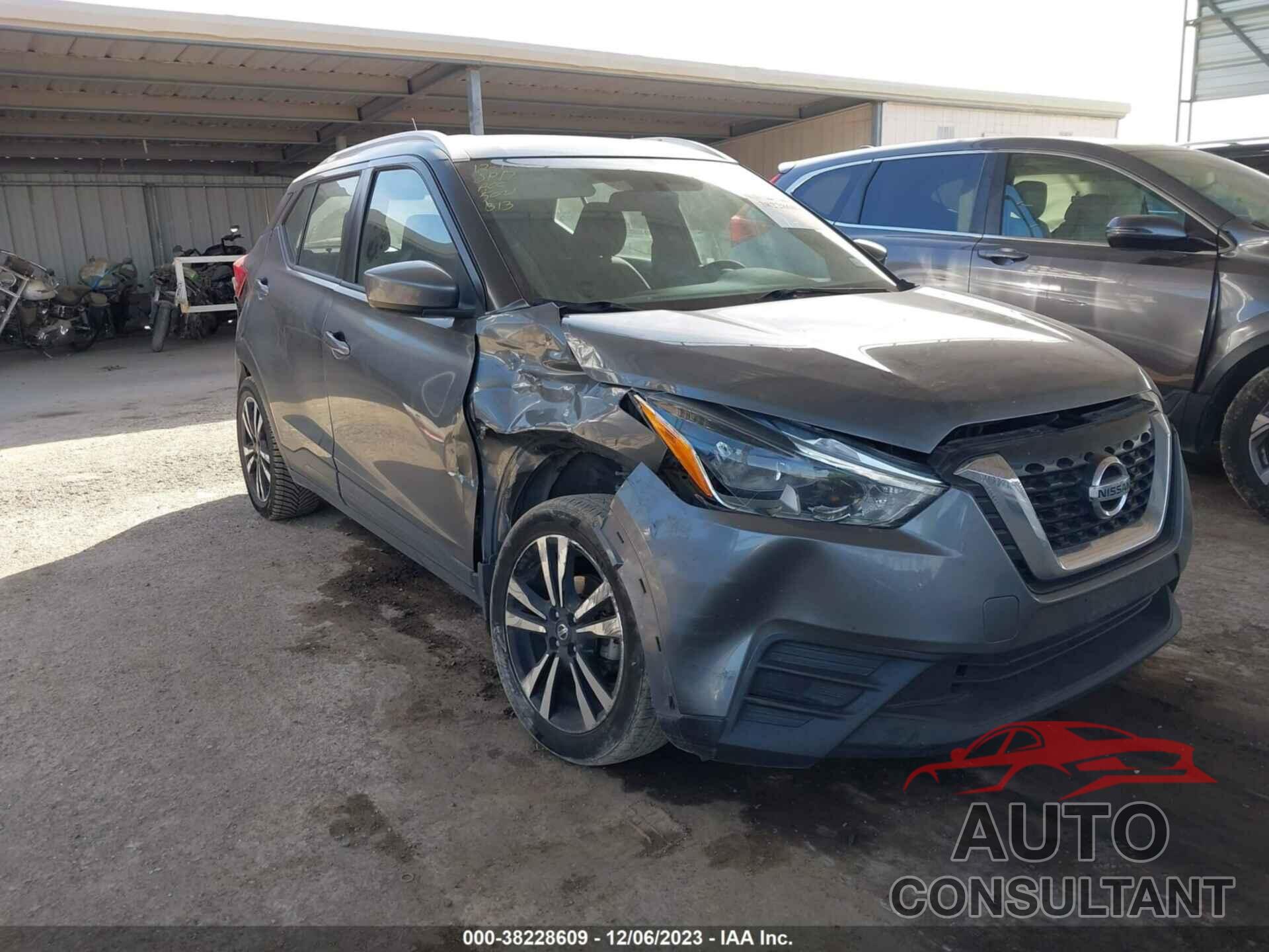 NISSAN KICKS 2018 - 3N1CP5CU4JL499638