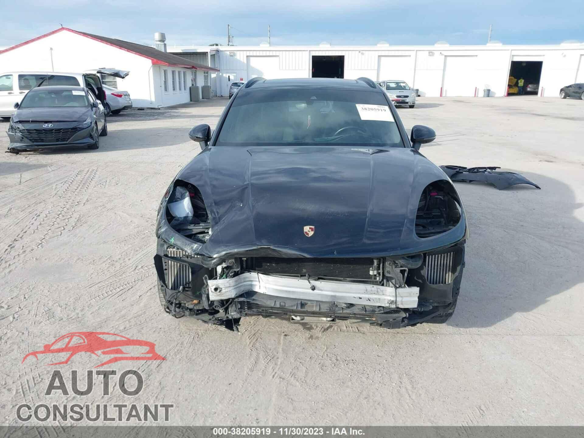 PORSCHE MACAN 2017 - WP1AB2A59HLB18786