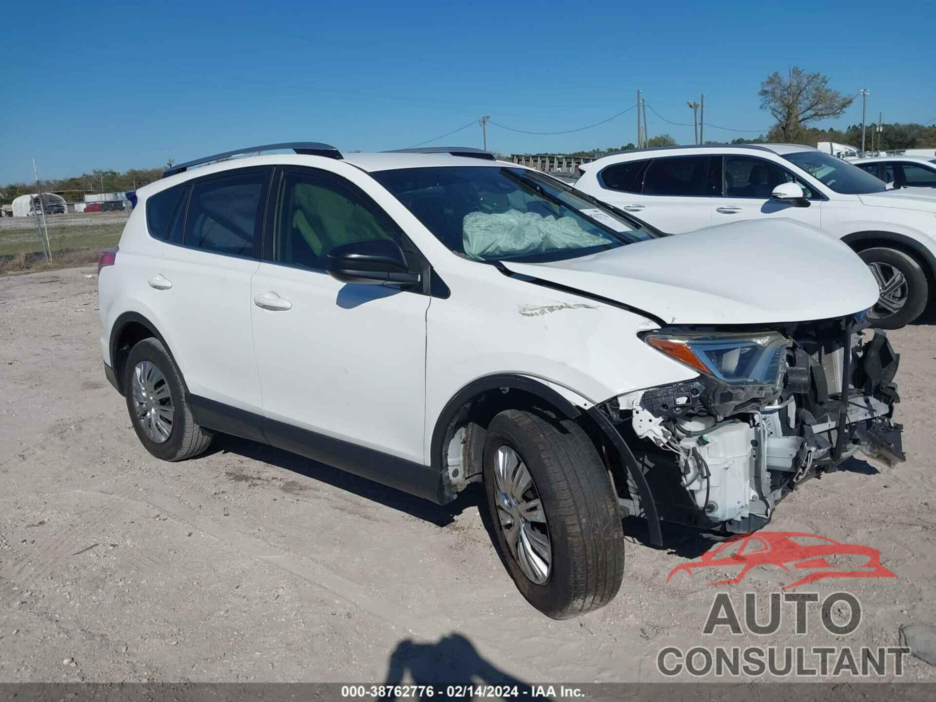 TOYOTA RAV4 2017 - JTMZFREV6HJ703543