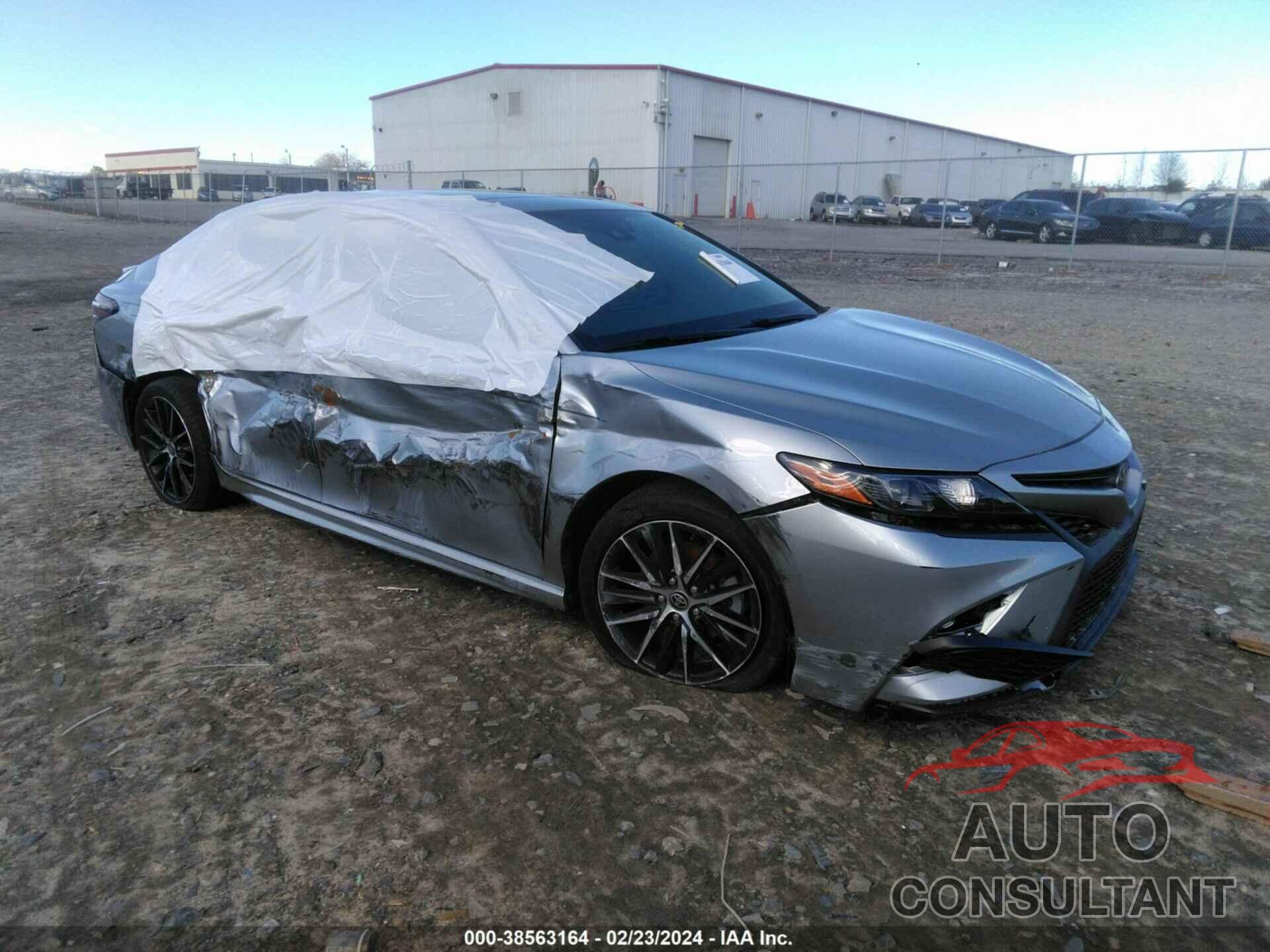 TOYOTA CAMRY 2022 - 4T1G11AK9NU625879