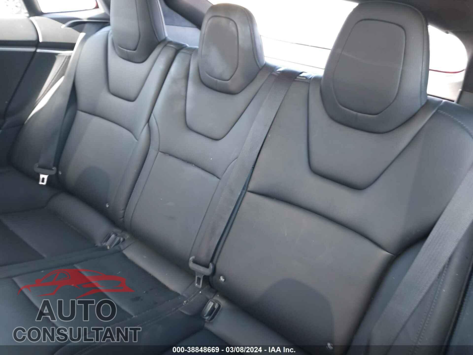 TESLA MODEL S 2017 - 5YJSA1E10HF215209