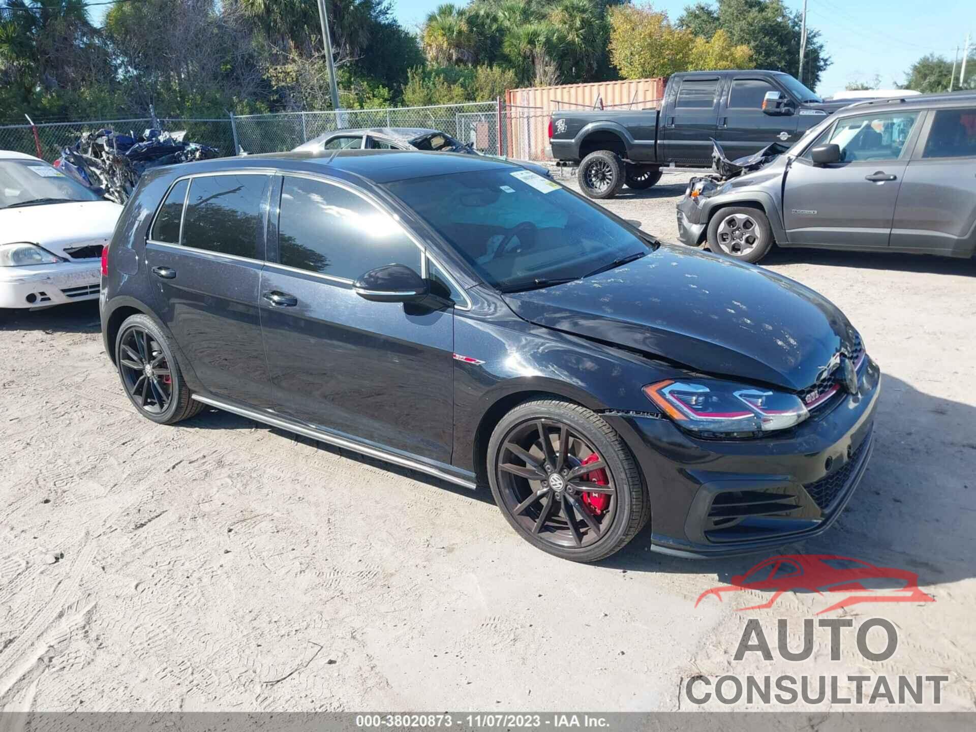 VOLKSWAGEN GOLF GTI 2021 - 3VW6T7AU7MM008057