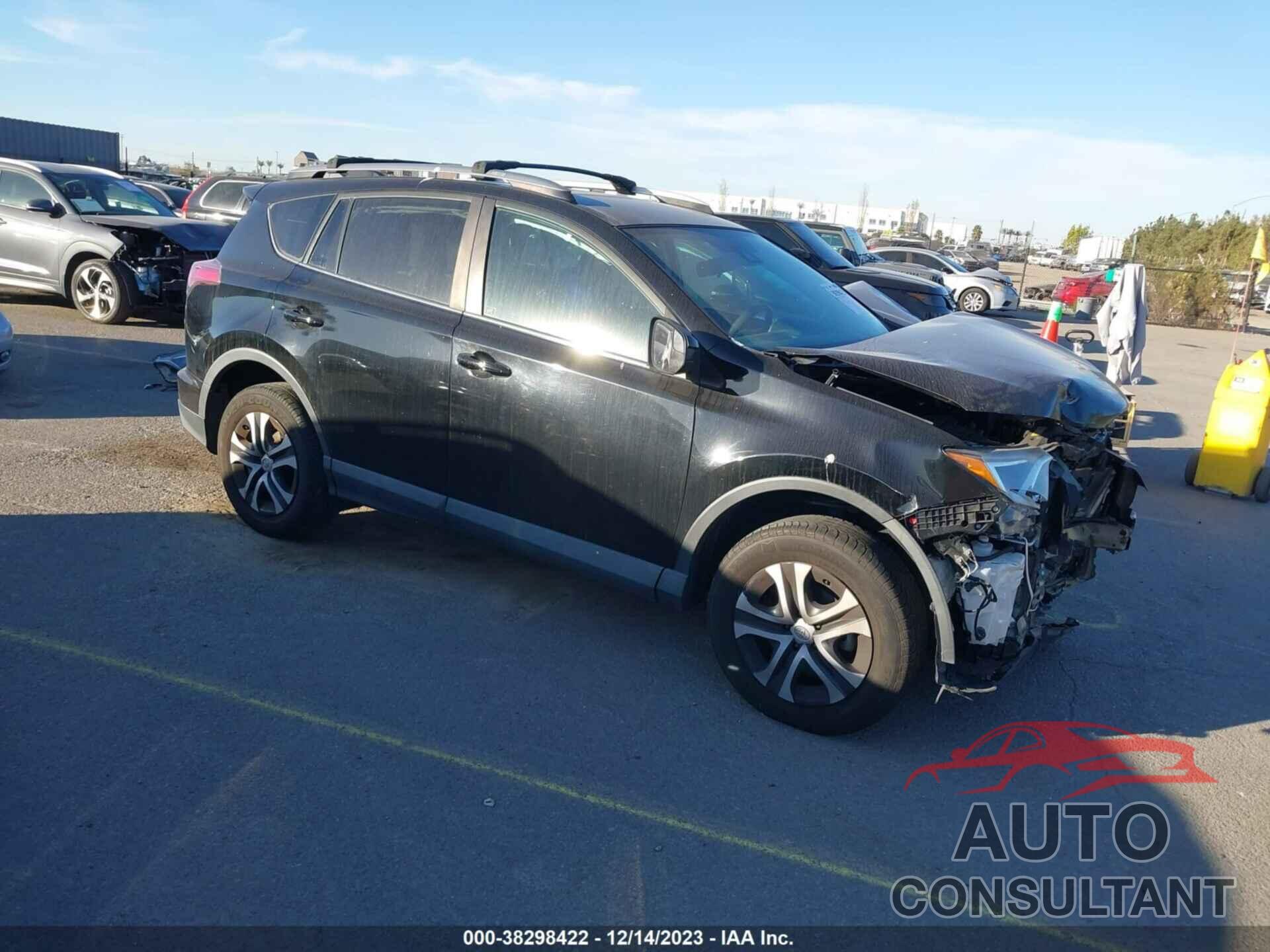 TOYOTA RAV4 2018 - 2T3ZFREV4JW456661