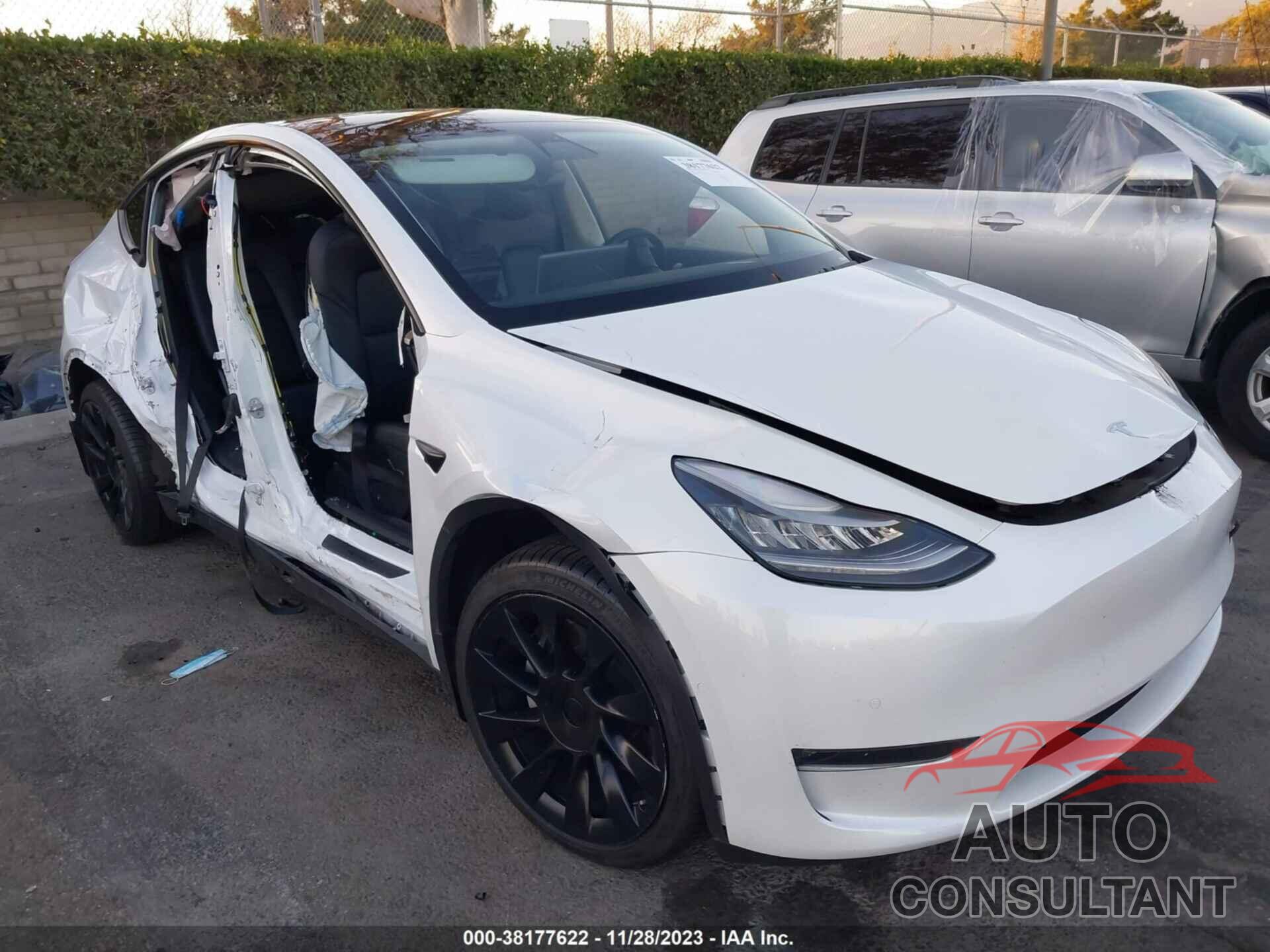 TESLA MODEL Y 2021 - 5YJYGDEE5MF102816