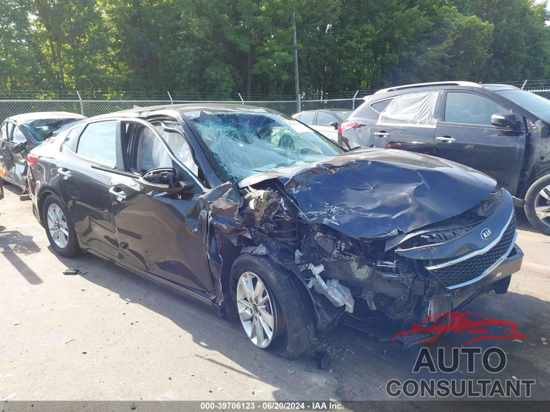 KIA OPTIMA 2017 - KNAGT4L31H5146213
