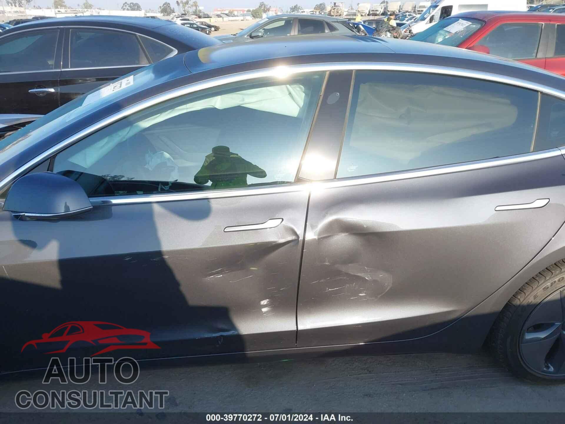 TESLA MODEL 3 2018 - 5YJ3E1EA1JF056893