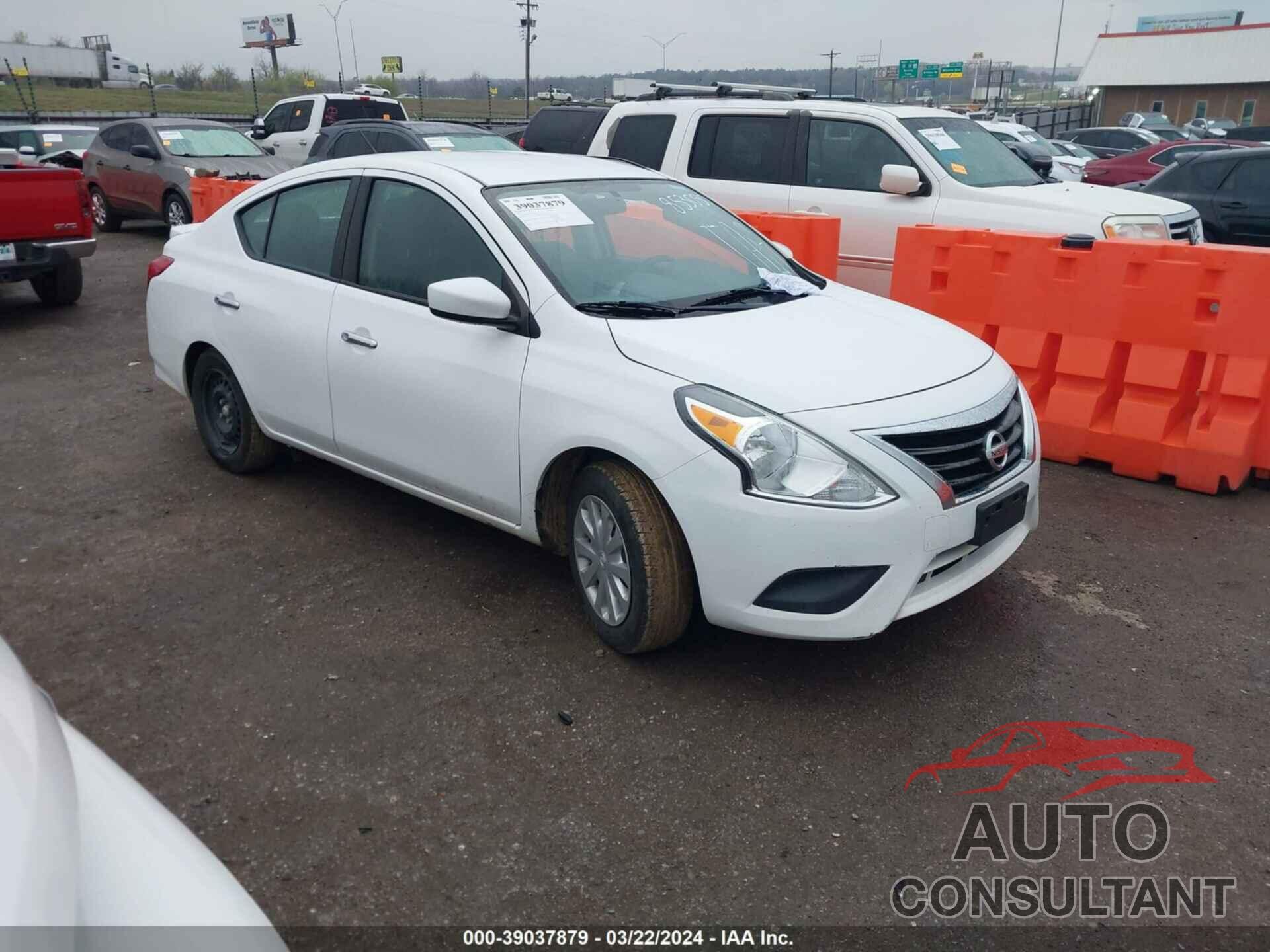 NISSAN VERSA 2019 - 3N1CN7AP8KL853080