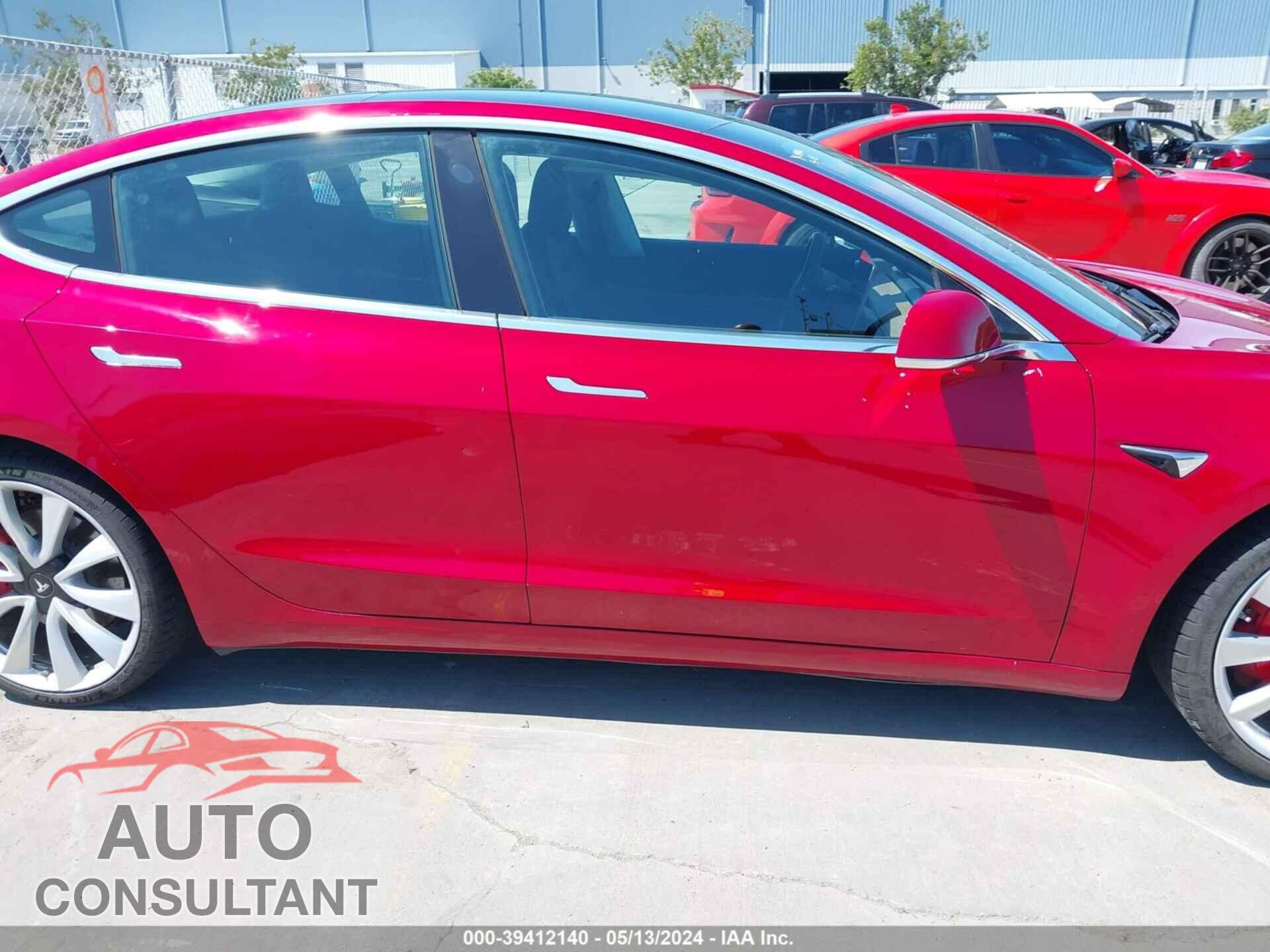 TESLA MODEL 3 2019 - 5YJ3E1EB7KF393028