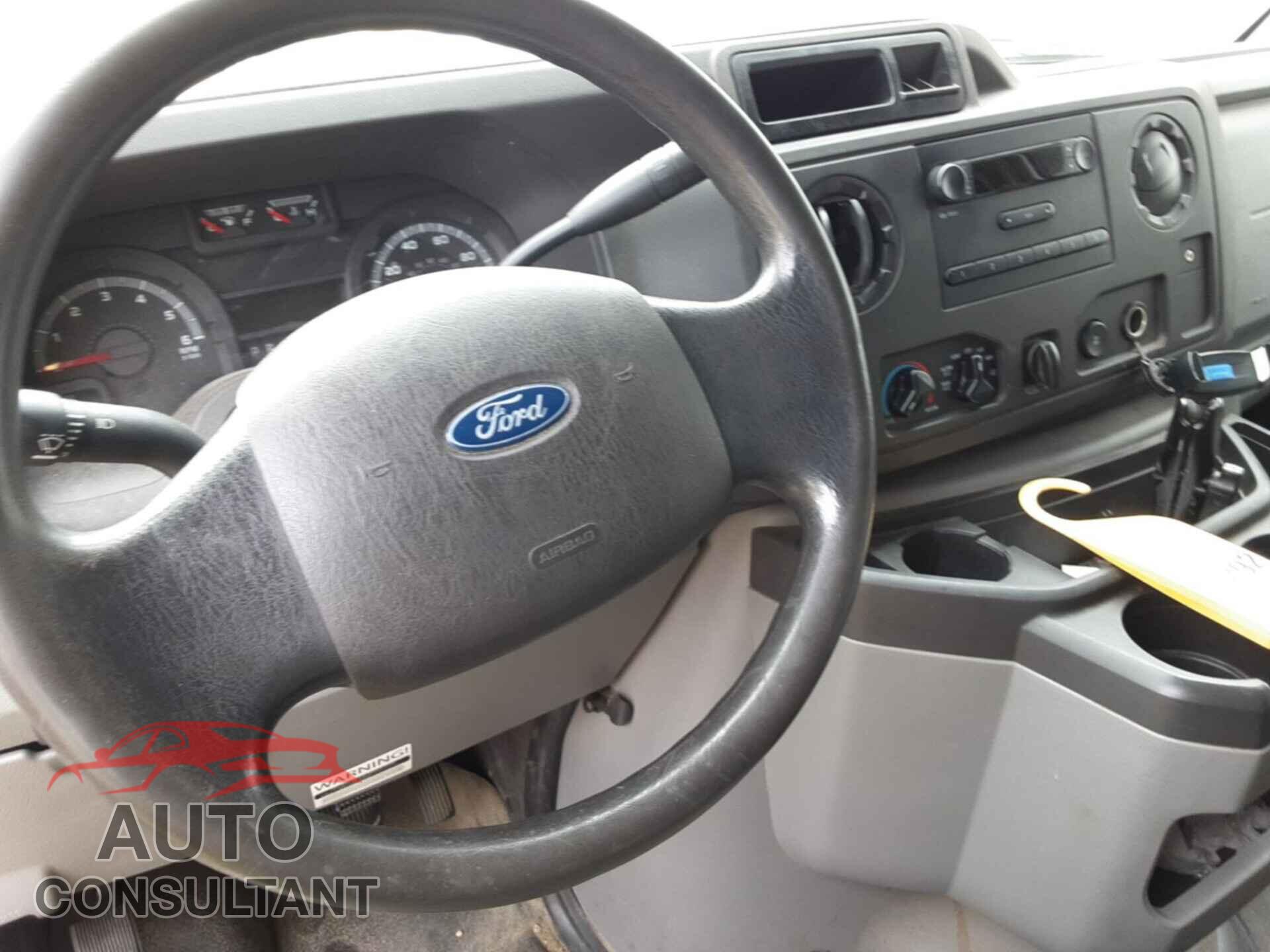 FORD E-450 CUTAWAY 2017 - 1FDXE4FS0HDC69065