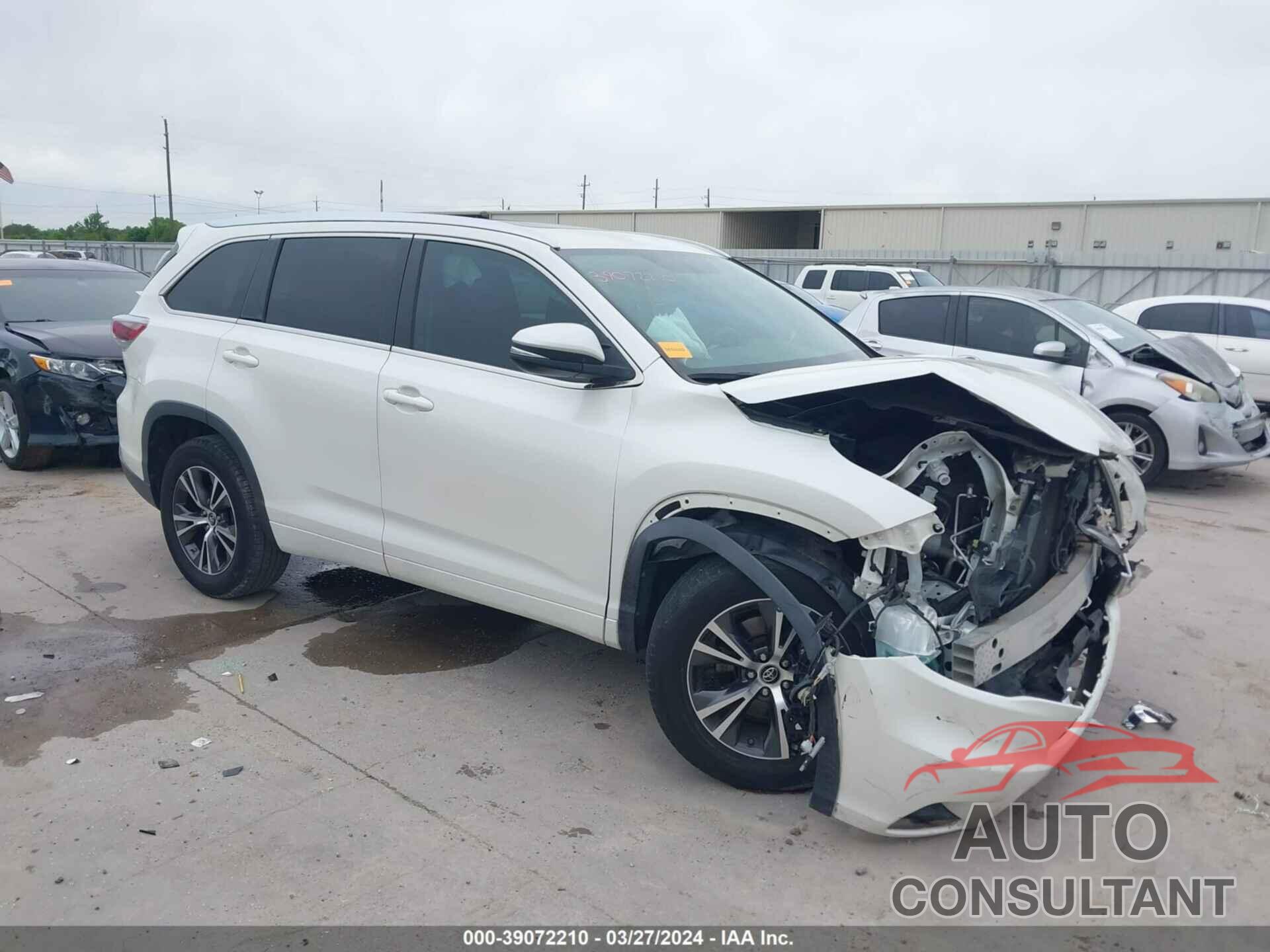 TOYOTA HIGHLANDER 2016 - 5TDKKRFH4GS506135