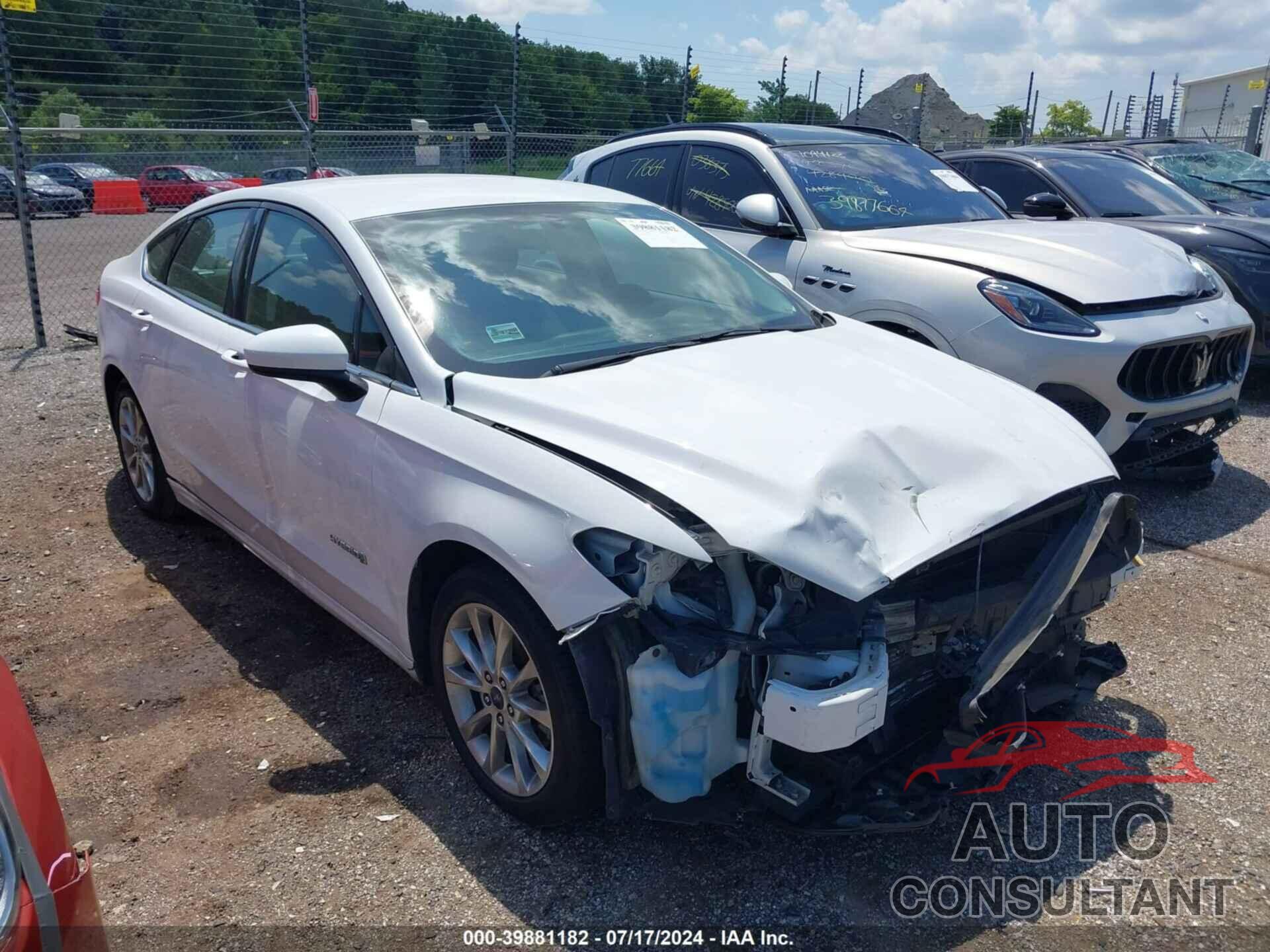 FORD FUSION HYBRID 2017 - 3FA6P0LU7HR344561