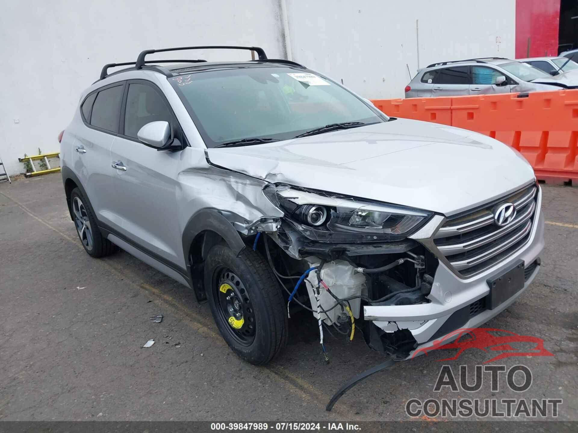 HYUNDAI TUCSON 2017 - KM8J3CA26HU513654