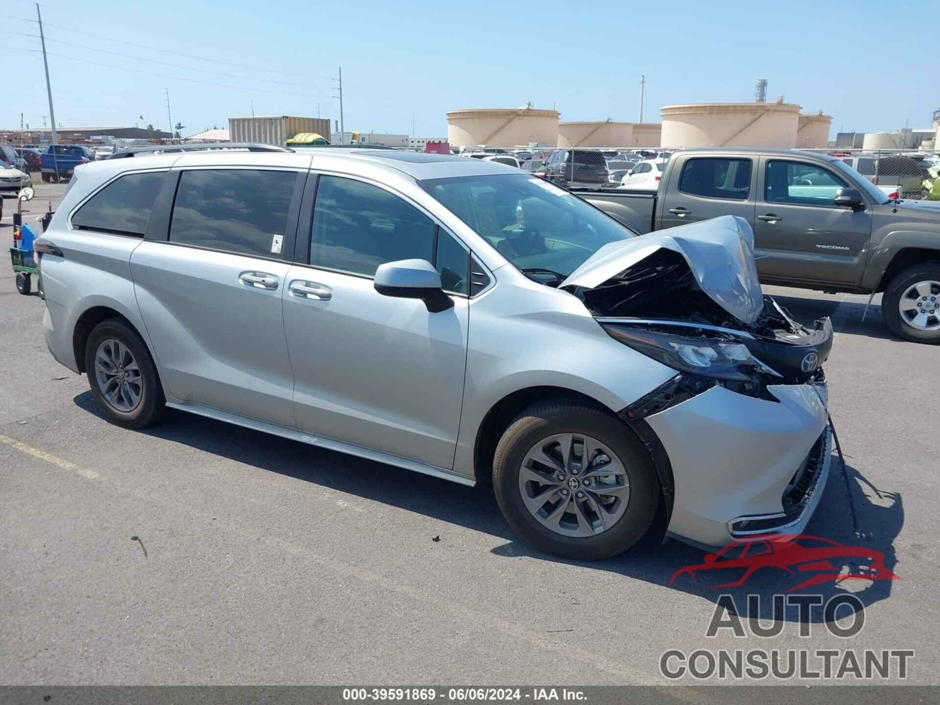 TOYOTA SIENNA 2024 - 5TDJRKEC7RS186932