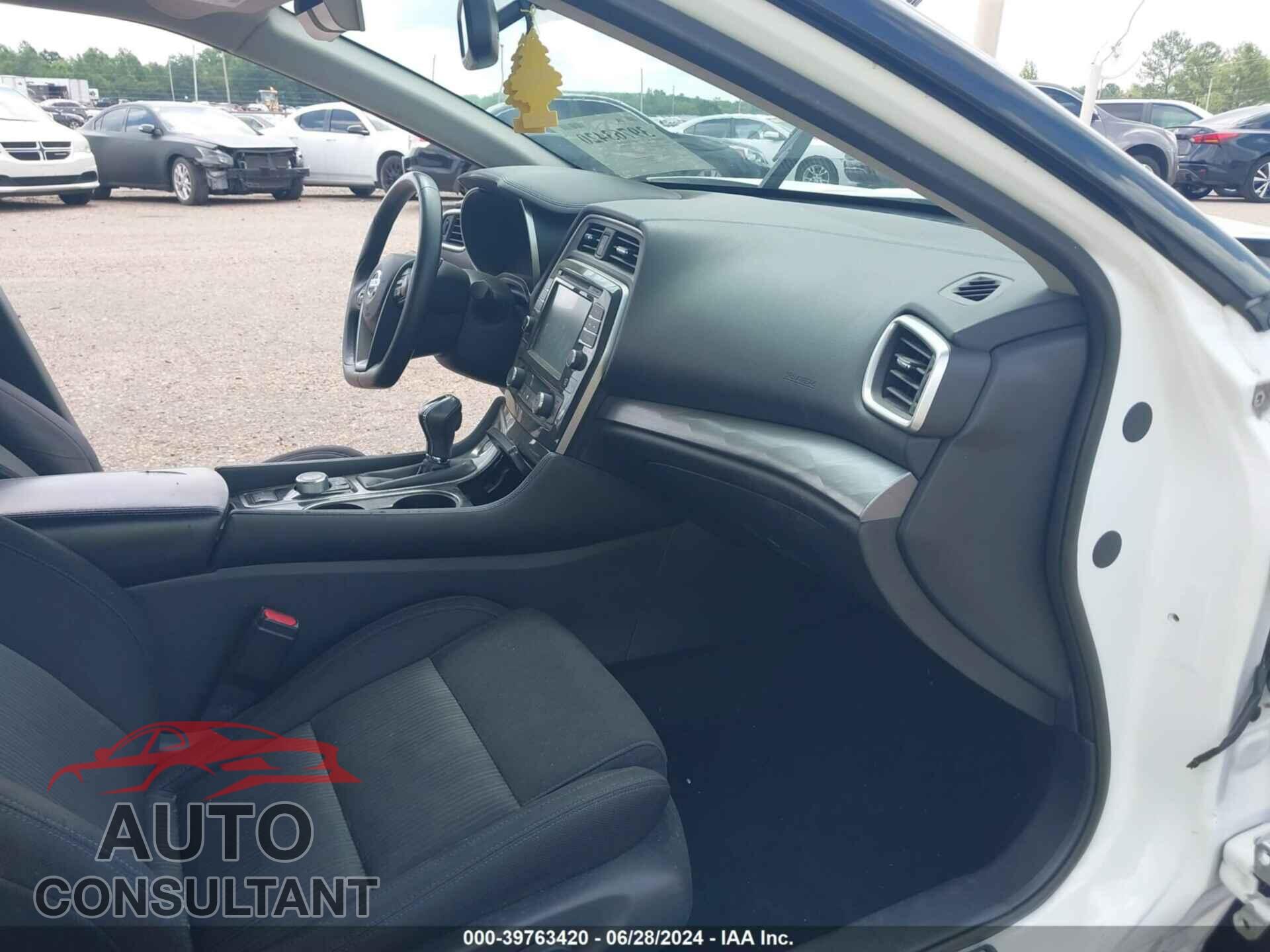 NISSAN MAXIMA 2018 - 1N4AA6AP1JC395103