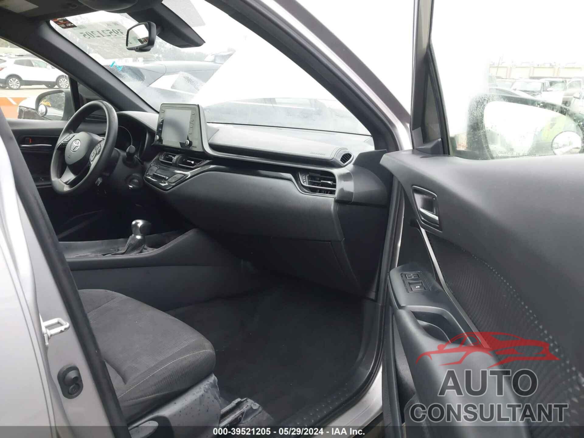 TOYOTA C-HR 2019 - JTNKHMBX7K1053774