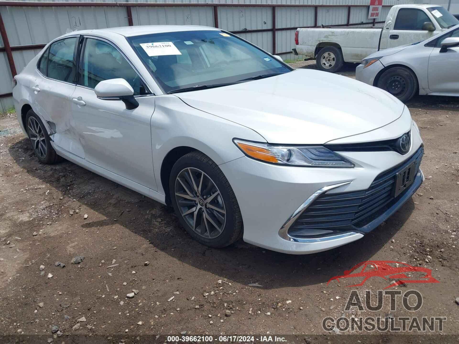 TOYOTA CAMRY 2024 - 4T1F11AK4RU871210