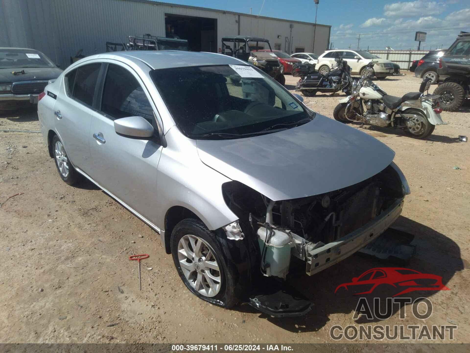 NISSAN VERSA 2018 - 3N1CN7AP9JL809958