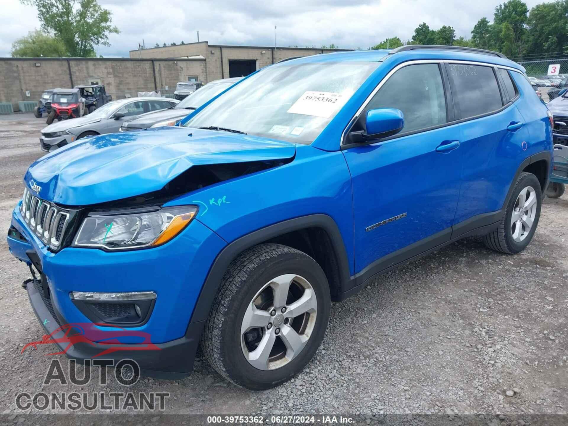 JEEP COMPASS 2018 - 3C4NJDBB3JT256114
