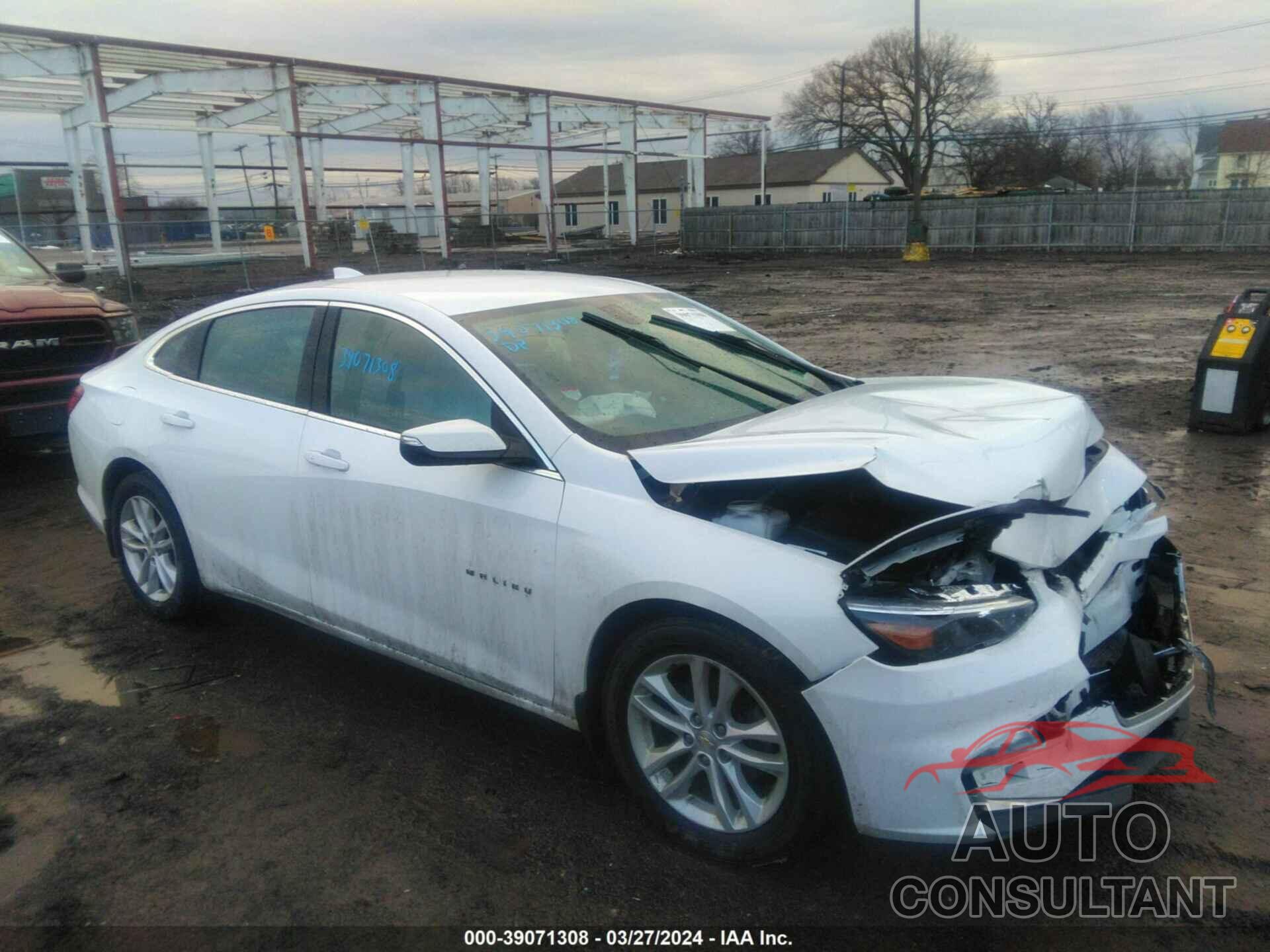 CHEVROLET MALIBU 2016 - 1G1ZE5ST2GF335404