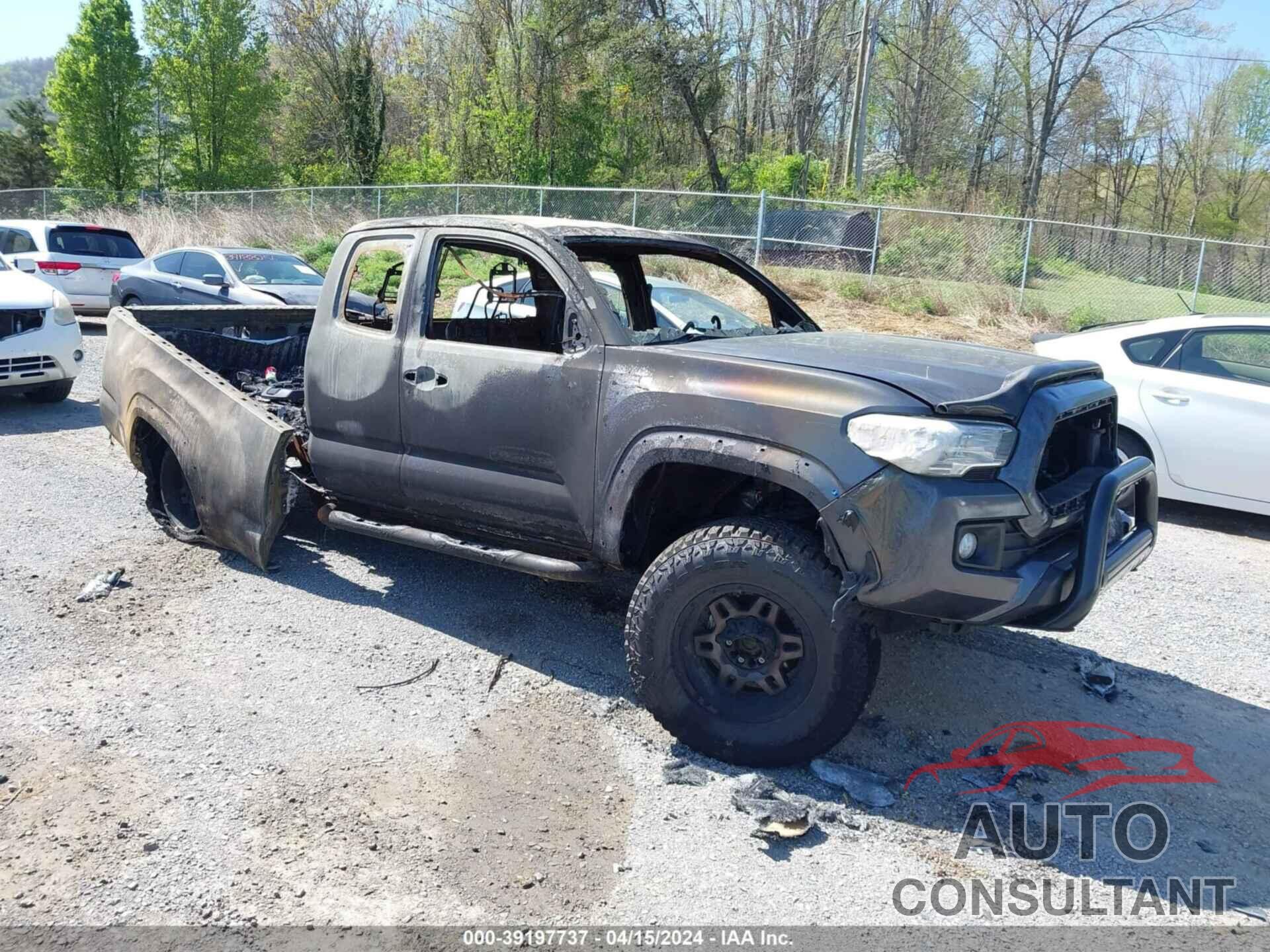 TOYOTA TACOMA 2017 - 5TFSZ5AN2HX107429