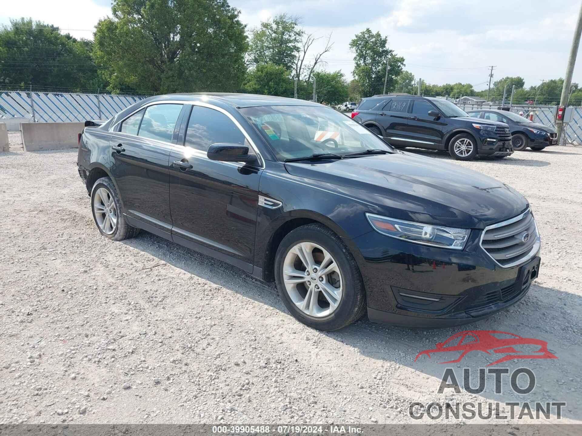 FORD TAURUS 2018 - 1FAHP2E81JG119490