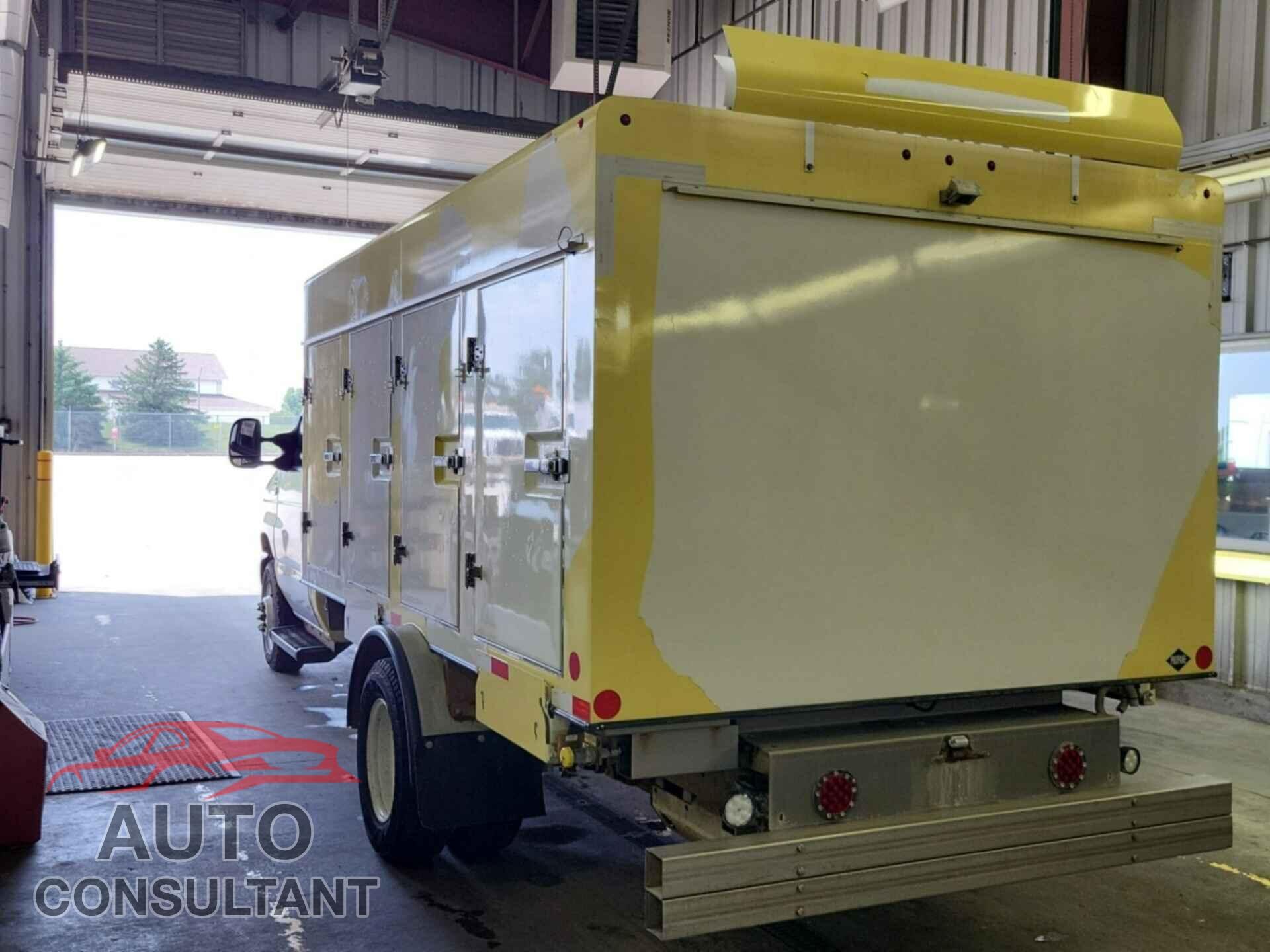 FORD ECONOLINE 2017 - 1FDXE4FS5HDC69093