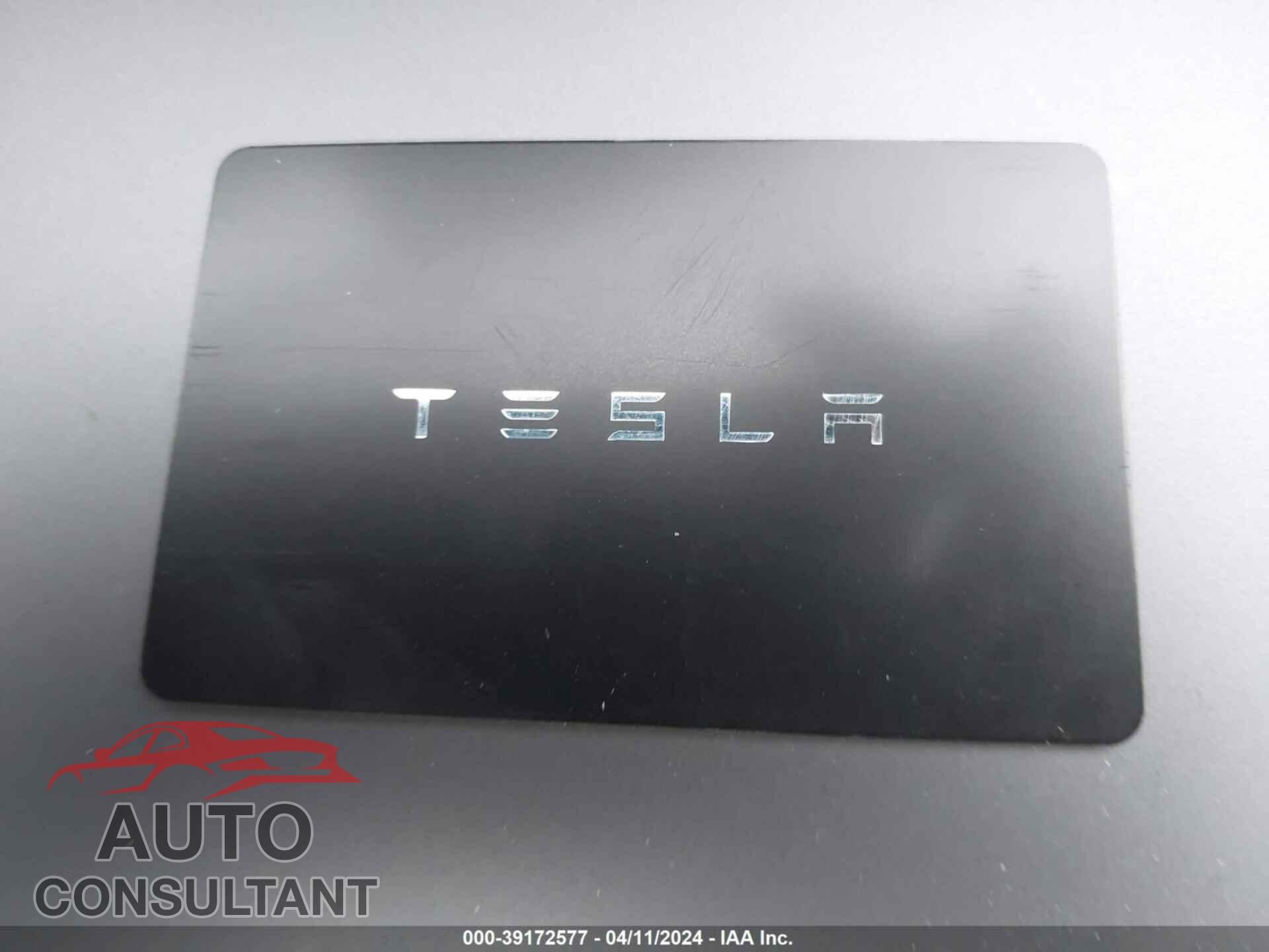 TESLA MODEL 3 2023 - 5YJ3E1EA2PF496808