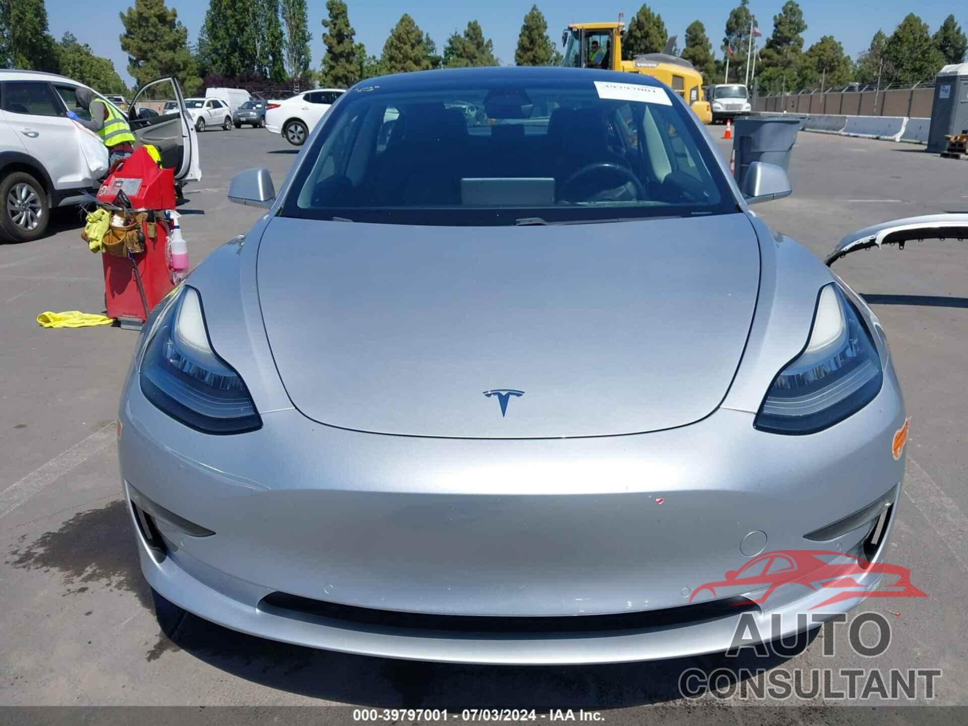 TESLA MODEL 3 2018 - 5YJ3E1EA0JF003473