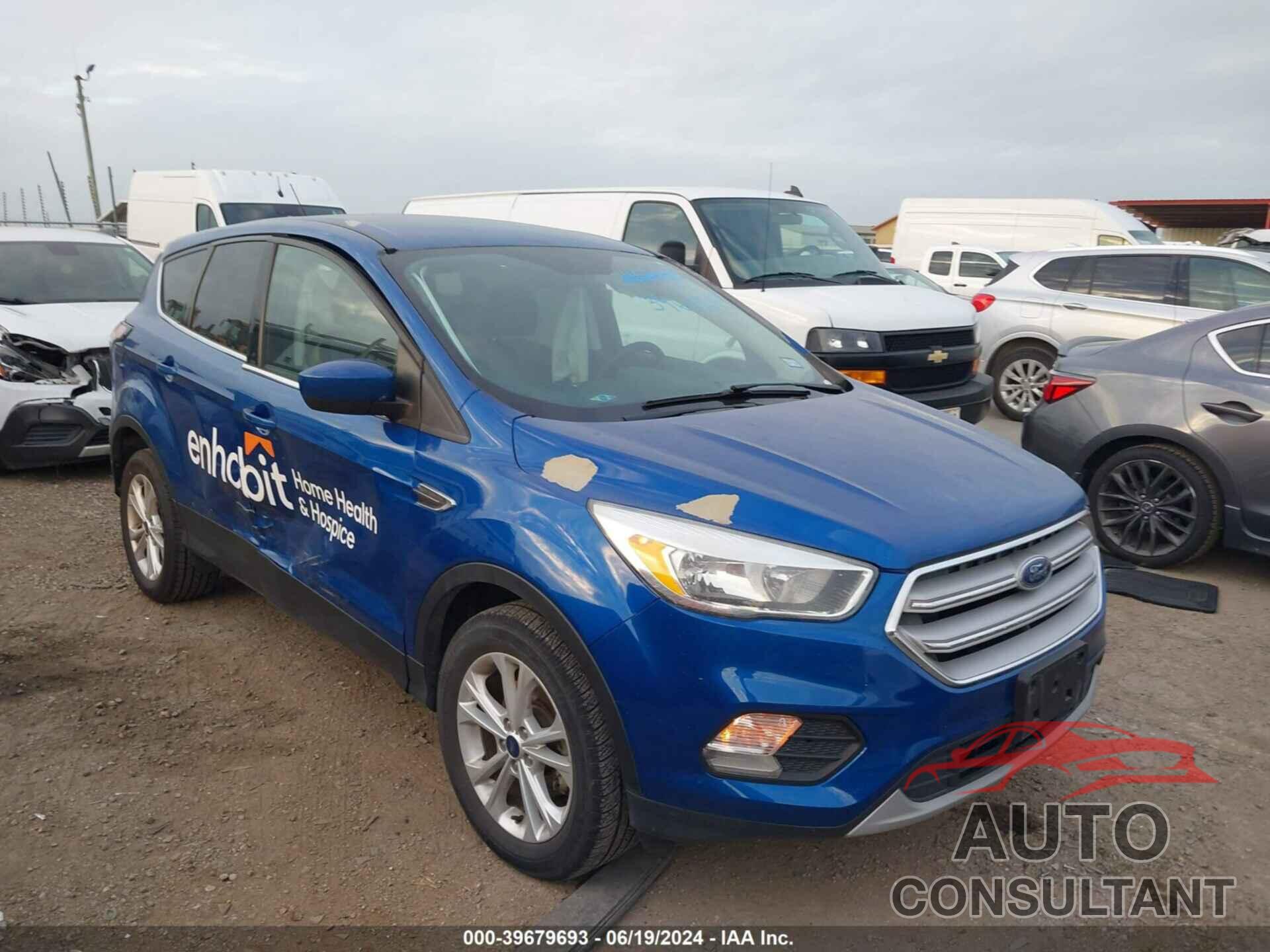 FORD ESCAPE 2017 - 1FMCU0GD1HUE76462