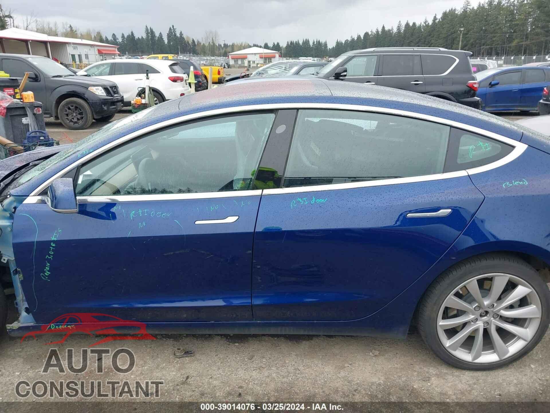 TESLA MODEL 3 2018 - 5YJ3E1EA1JF059986