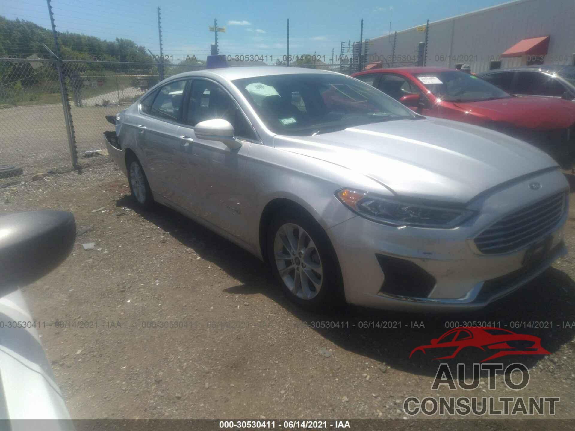 FORD FUSION HYBRID 2019 - 3FA6P0MU6KR139027