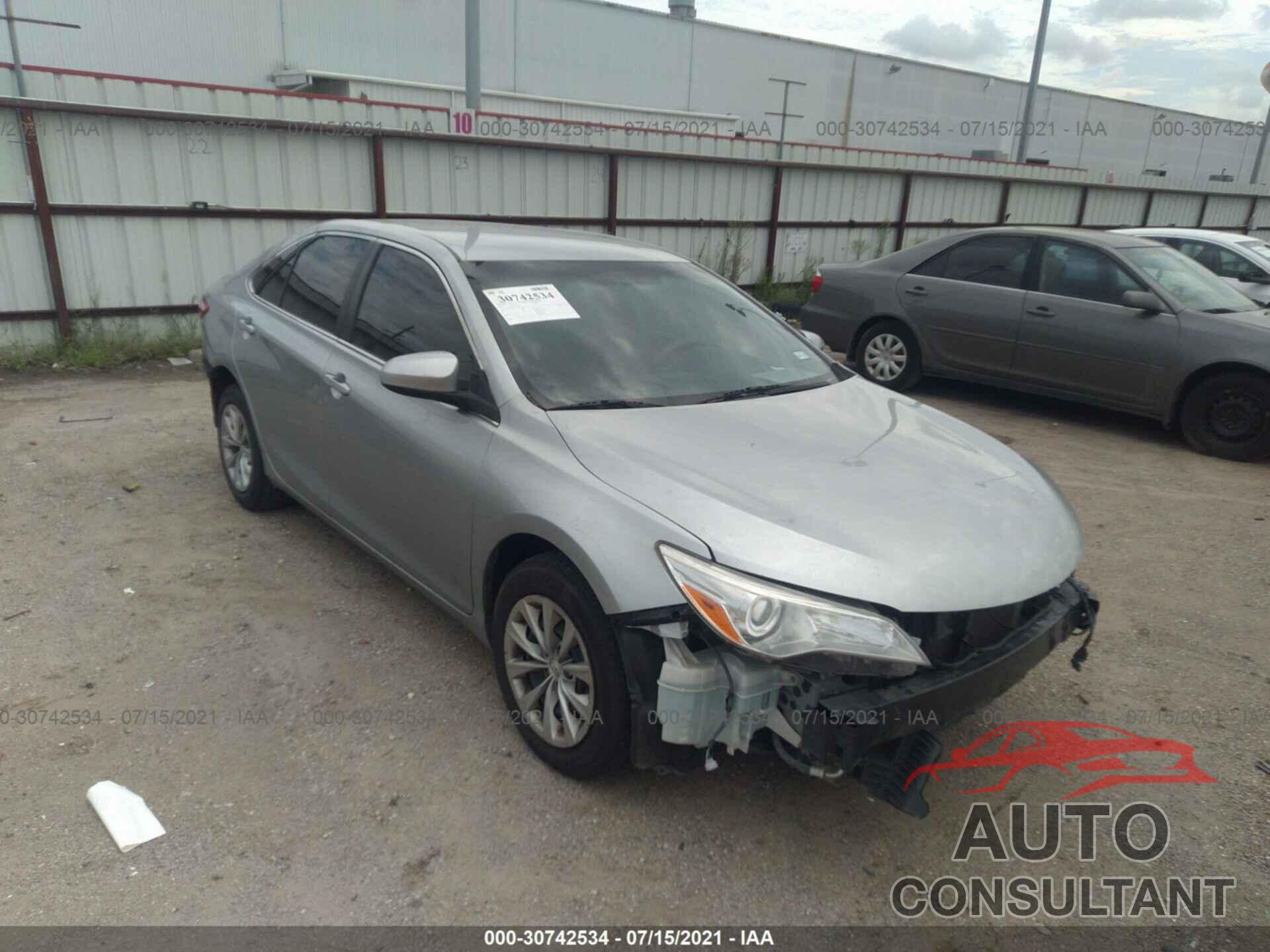 TOYOTA CAMRY 2016 - 4T4BF1FK9GR566720
