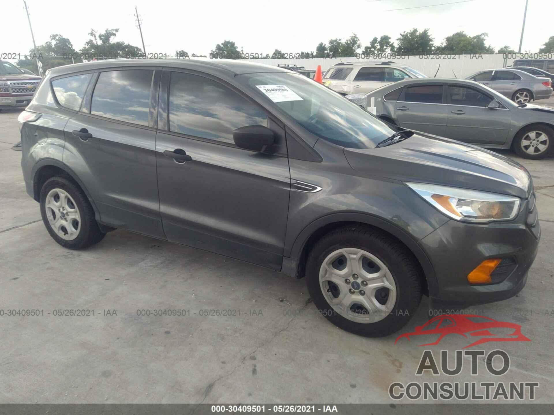 FORD ESCAPE 2017 - 1FMCU0F78HUA13908
