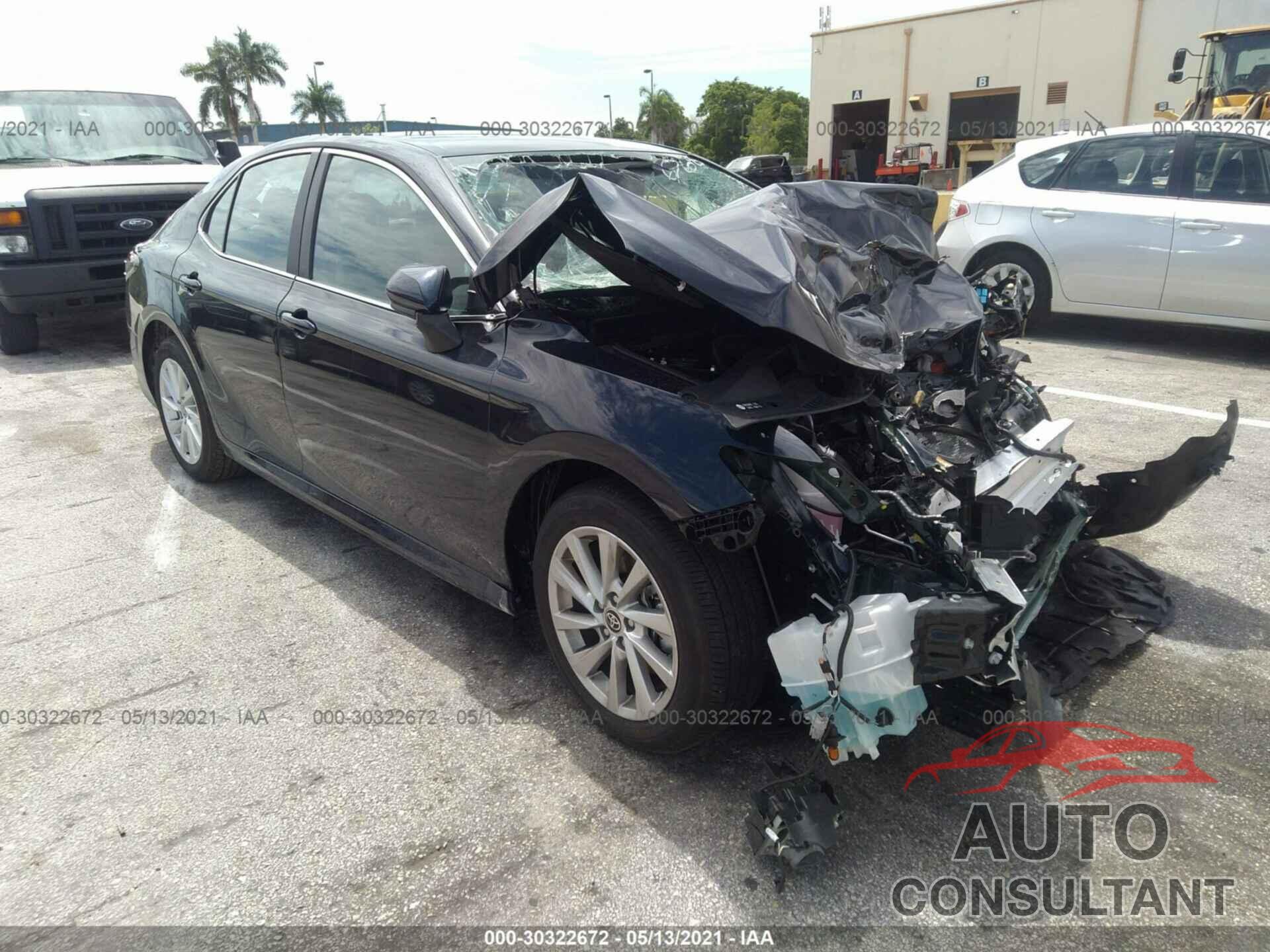 TOYOTA CAMRY 2021 - 4T1C11AK1MU436768