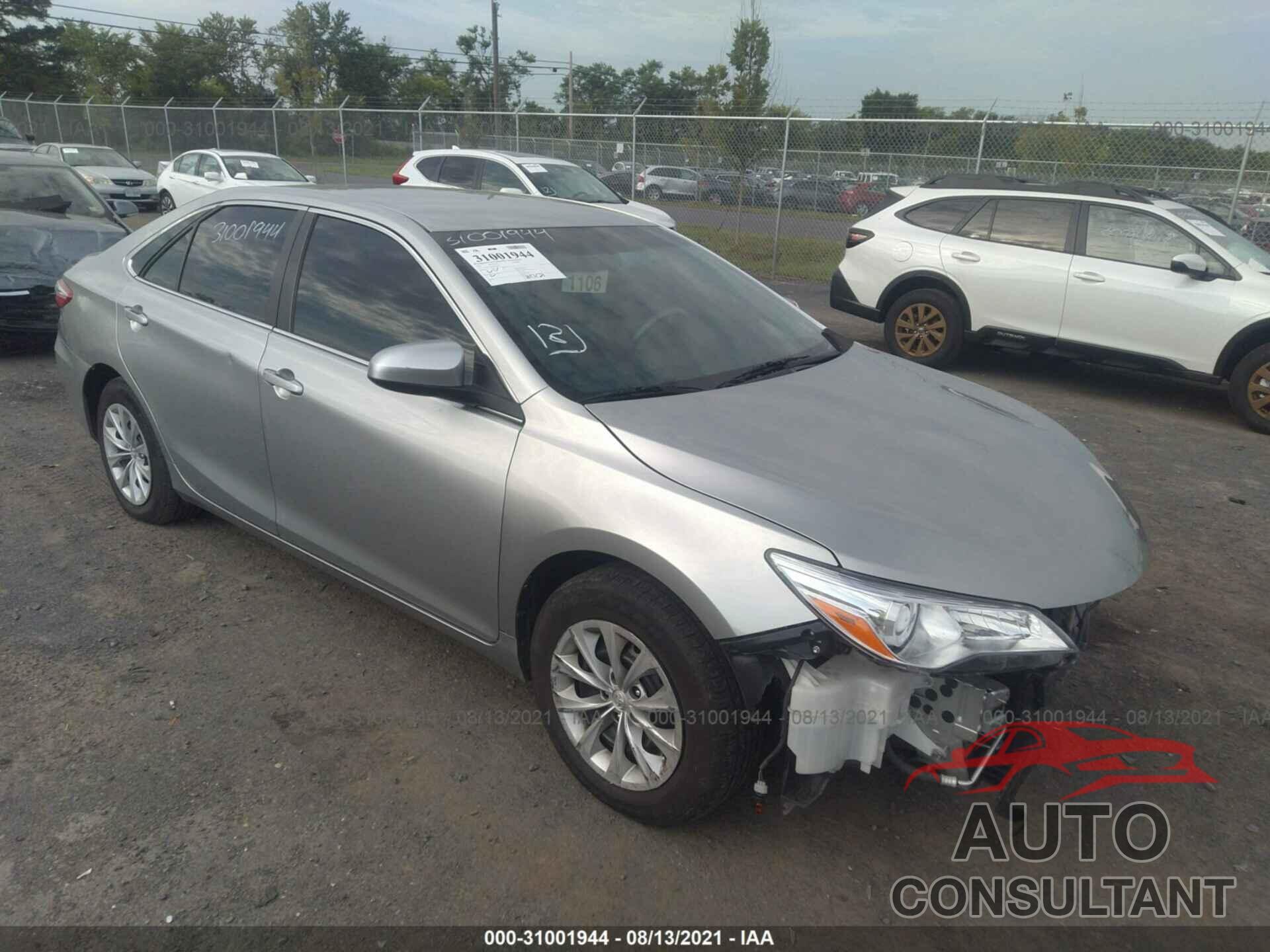 TOYOTA CAMRY 2016 - 4T4BF1FK2GR582631