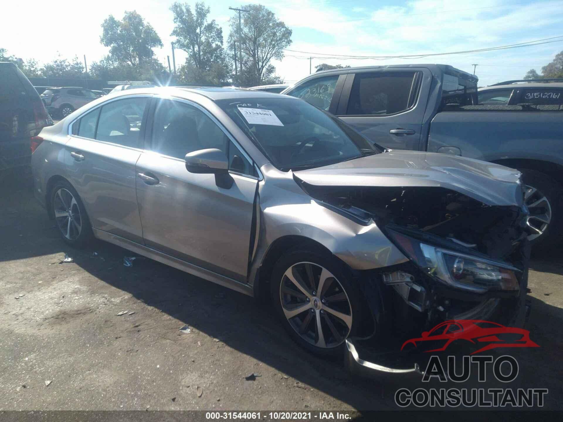SUBARU LEGACY 2018 - 4S3BNAN63J3046841