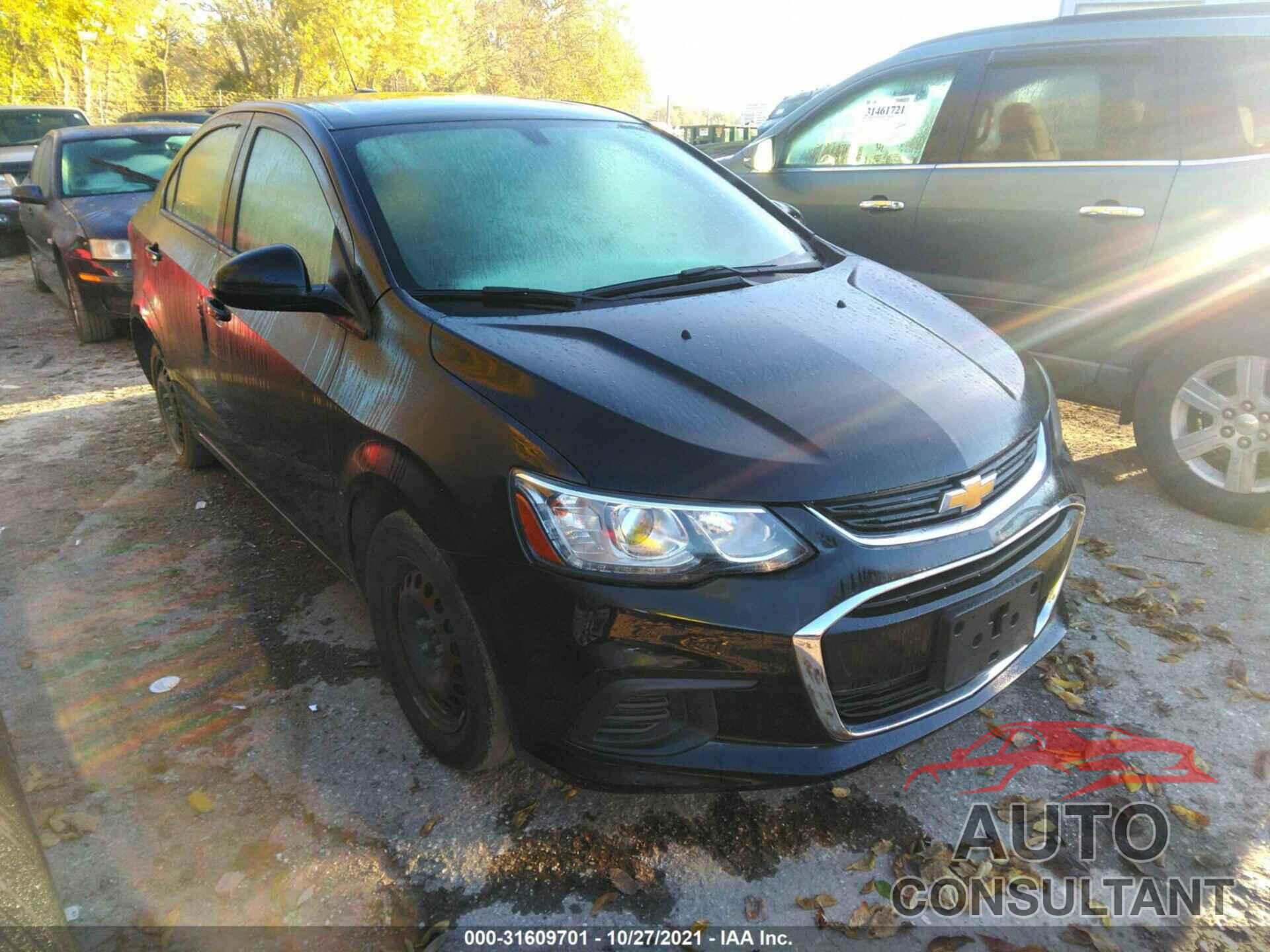 CHEVROLET SONIC 2017 - 1G1JB5SH6H4134491