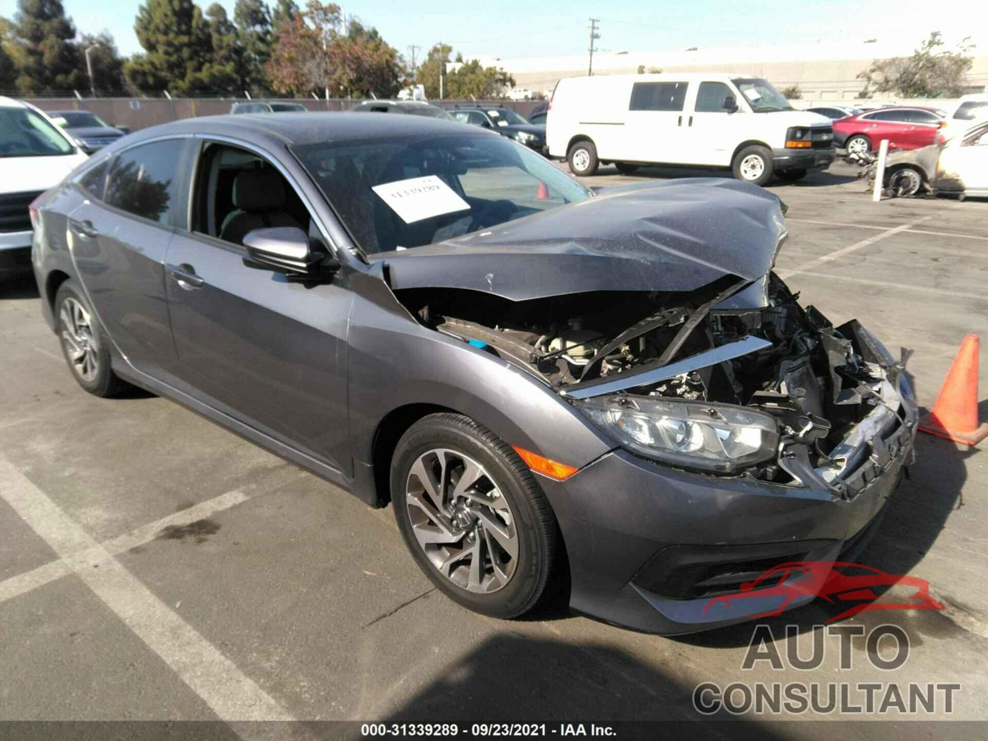 HONDA CIVIC SEDAN 2018 - 2HGFC2F73JH574026