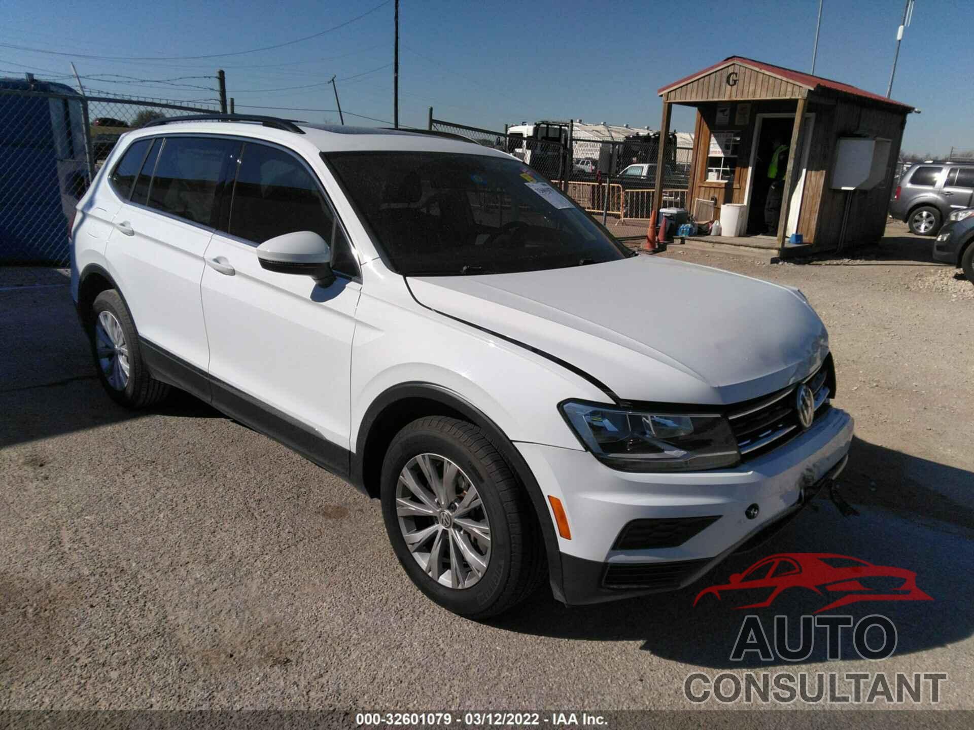 VOLKSWAGEN TIGUAN 2018 - 3VV3B7AX8JM149932