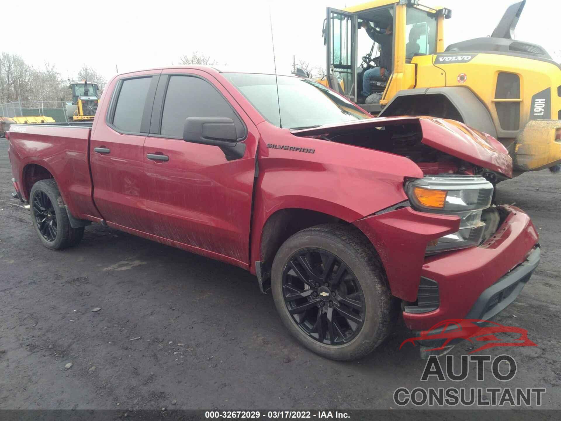 CHEVROLET SILVERADO 1500 2020 - 1GCRYBEH7LZ139651