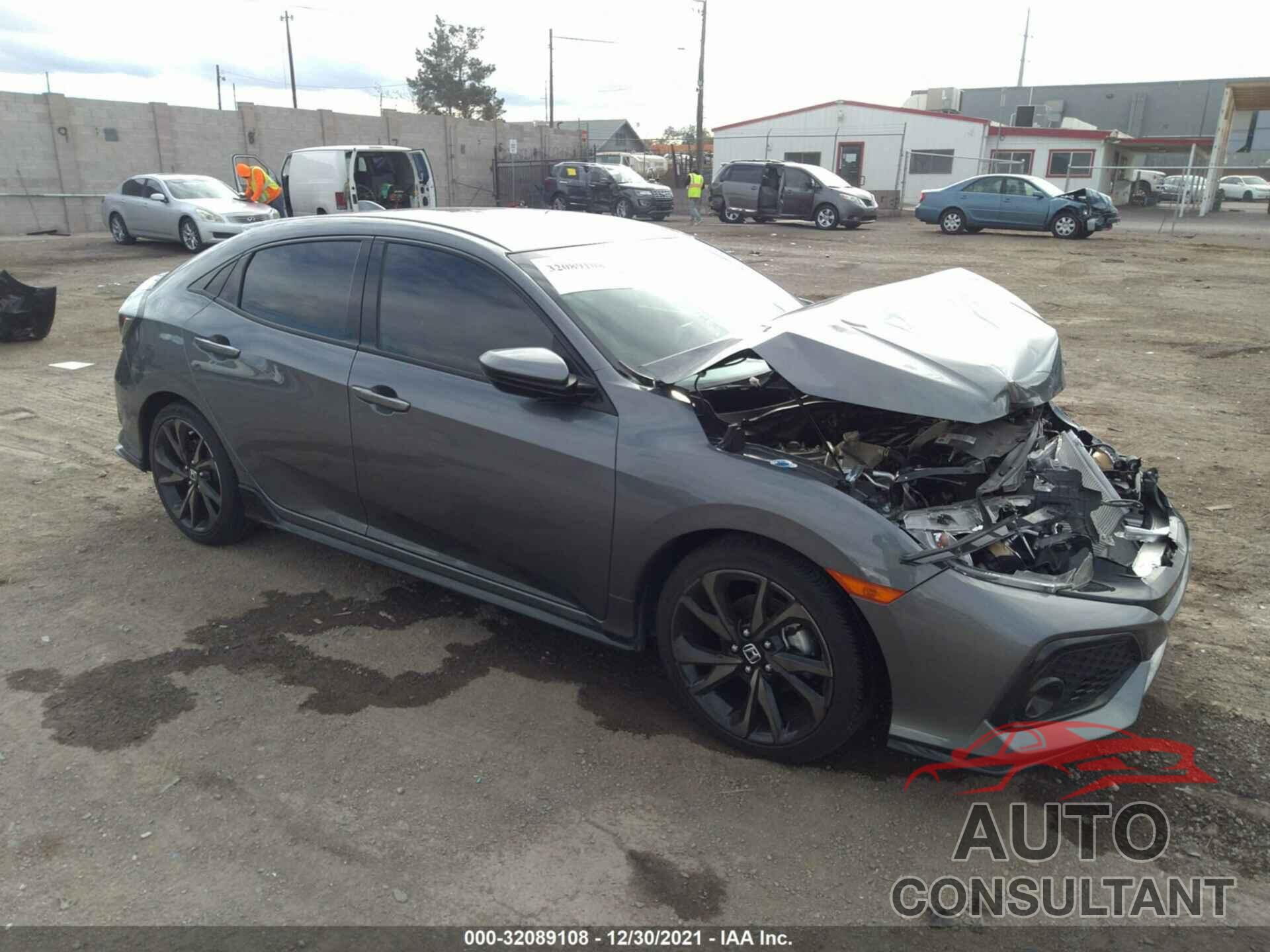 HONDA CIVIC HATCHBACK 2018 - SHHFK7H49JU230934
